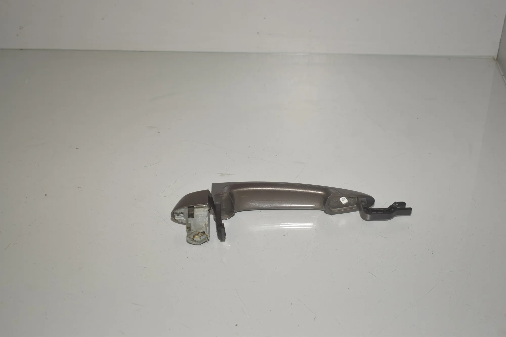 Front Left Door Exterior Handle – OEM 7207561 · BMW 3 (F30, F80) 318 d 2013 – 3