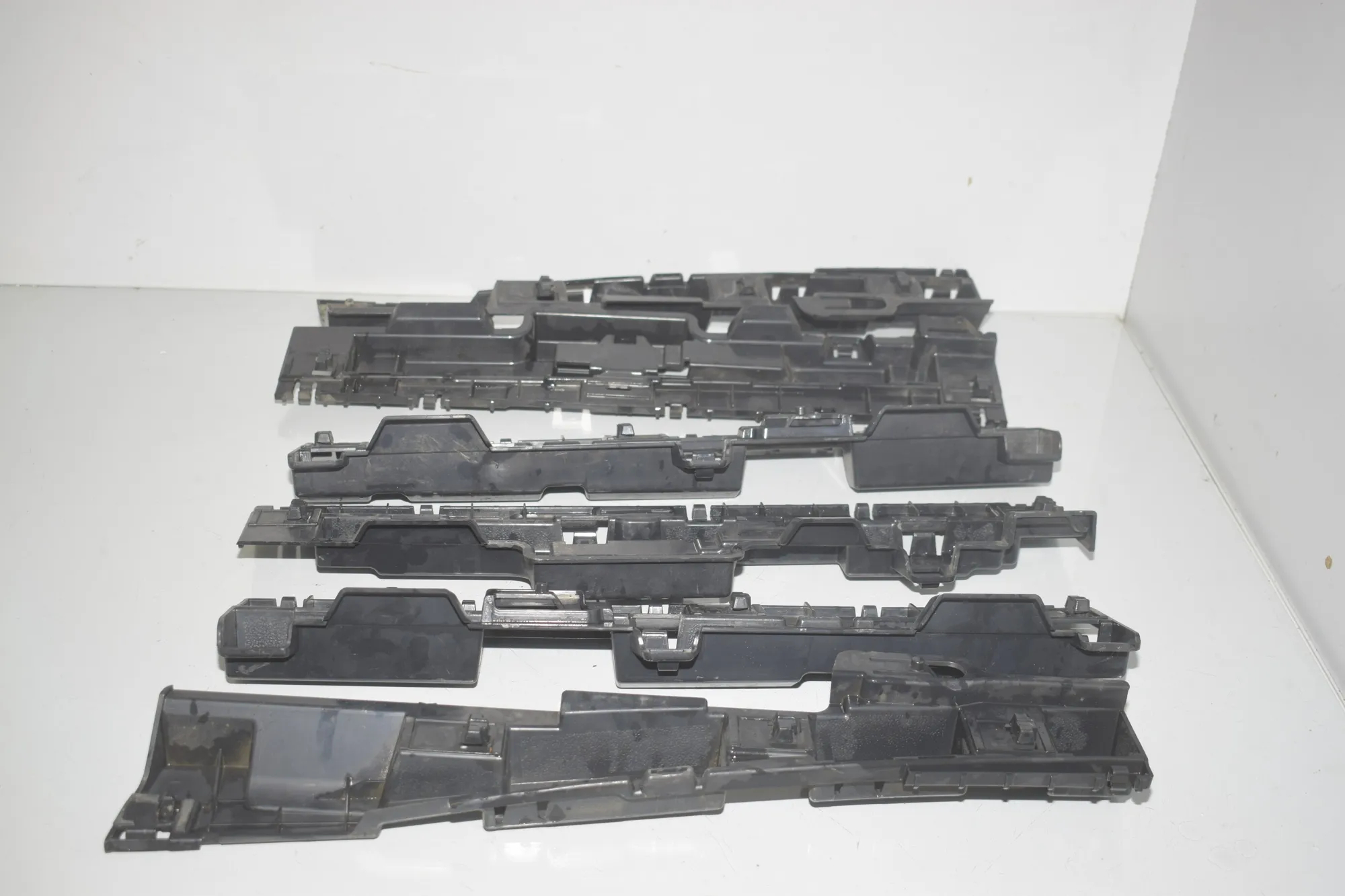 Sideskirt Bracket – OEM 7293744 · BMW 3 Gran Turismo (F34) 320 d xDrive 2013 – 4