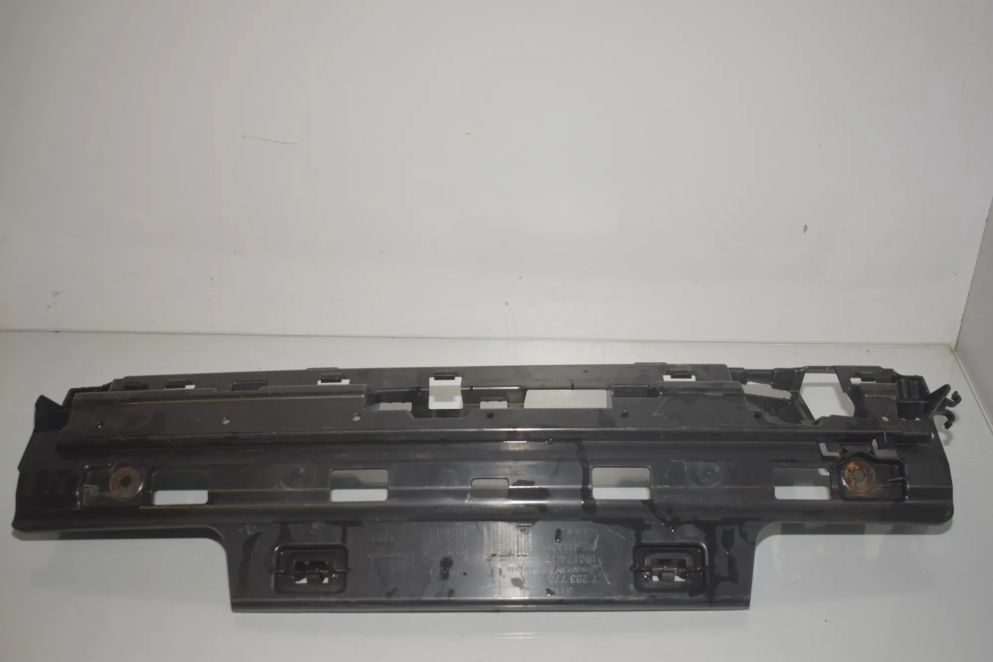 Rear Bumper Middle Bracket – OEM 7293778 · BMW 3 Gran Turismo (F34) 320 d xDrive 2013