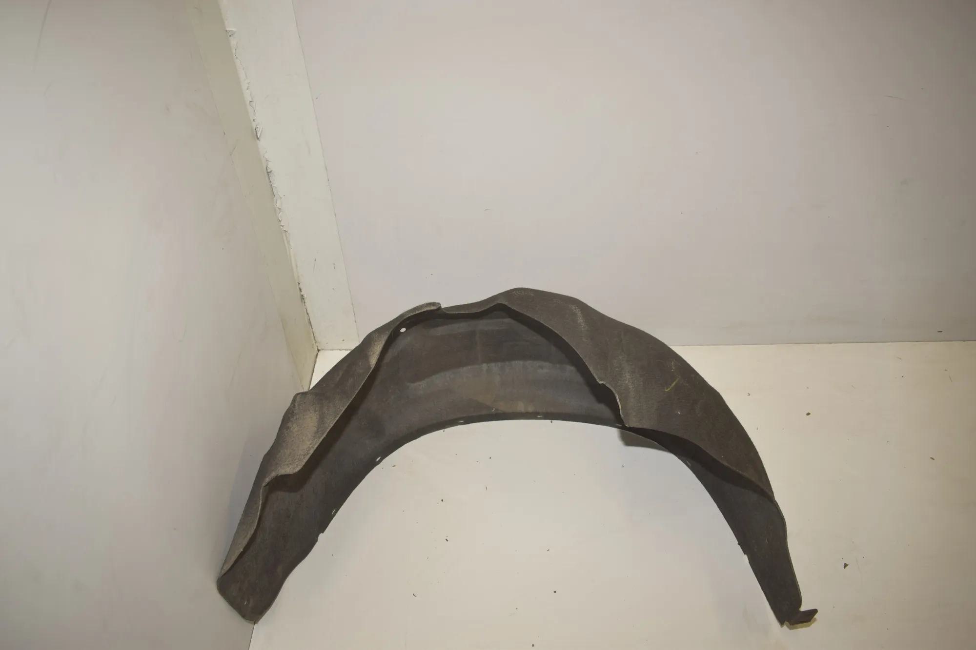 Rear Left Arch Liner – OEM 2990087 · BMW X1 (E84) sDrive 20 i 2013