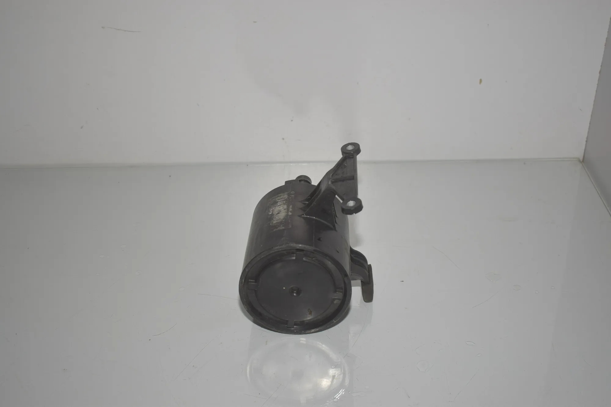 Charcoal Container Filter – OEM 6764046 · BMW X1 (E84) sDrive 20 i 2013