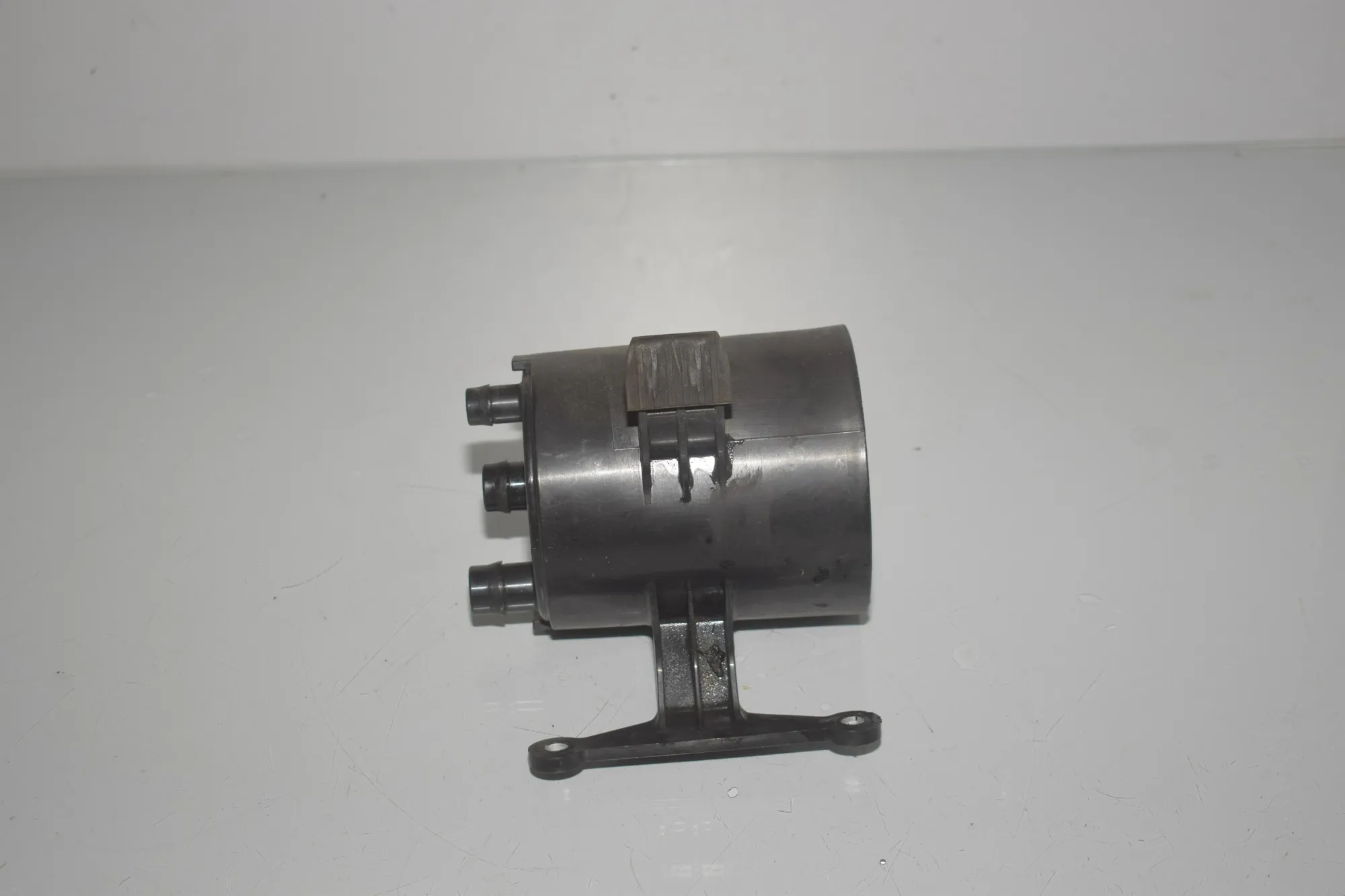 Charcoal Container Filter – OEM 6764046 · BMW X1 (E84) sDrive 20 i 2013 – 3
