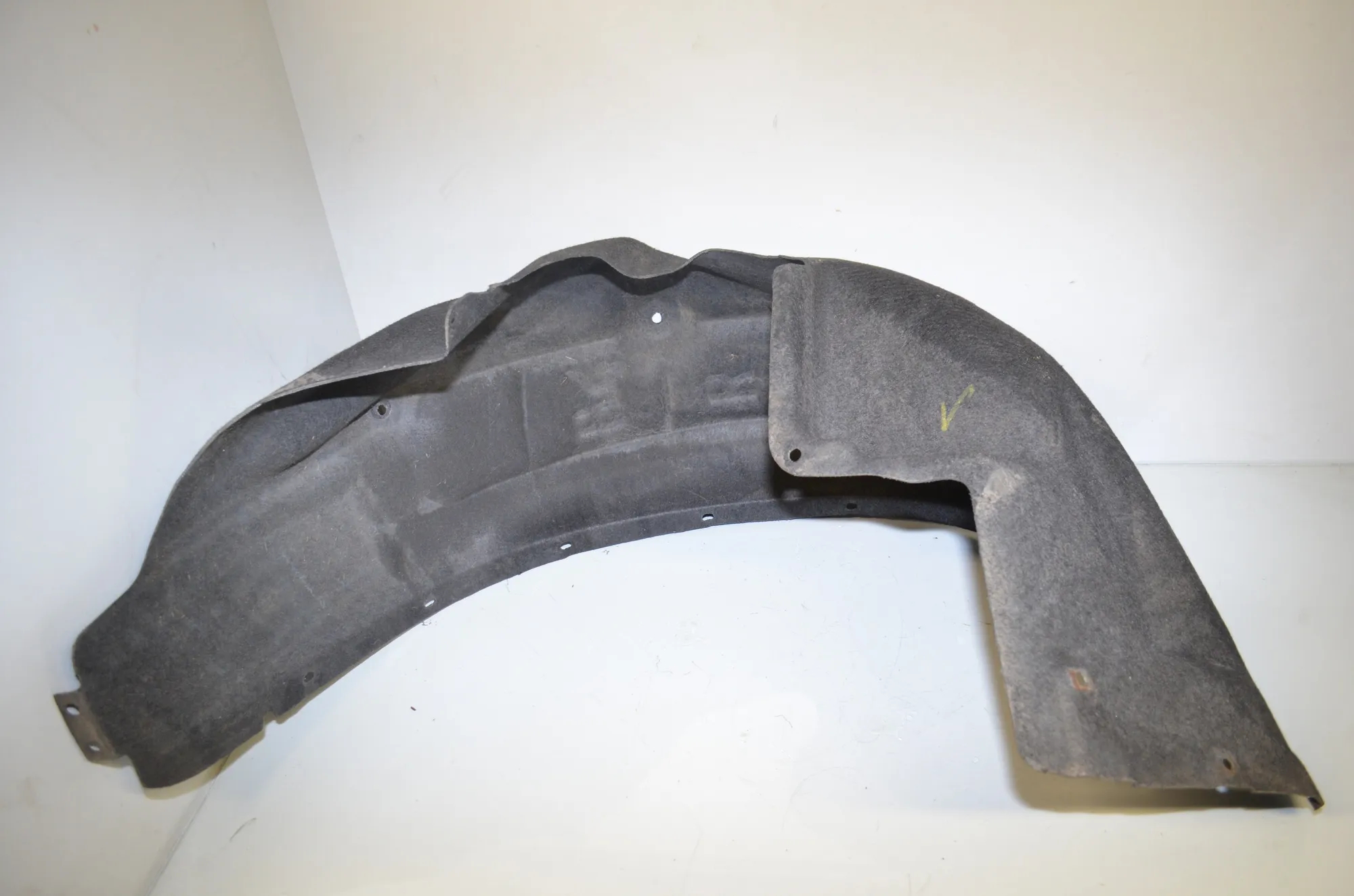 Rear Right Arch Liner – OEM 2990088 · BMW X1 (E84) sDrive 20 i 2013 – 2