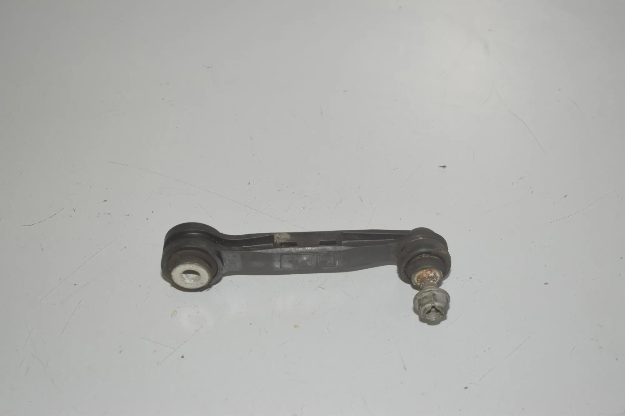 Rear Left Stabilizer Link – OEM 6870702 · BMW X3 (G01, F97) (2017 - -) xDrive 30 e Plug-in-Hybrid 2022