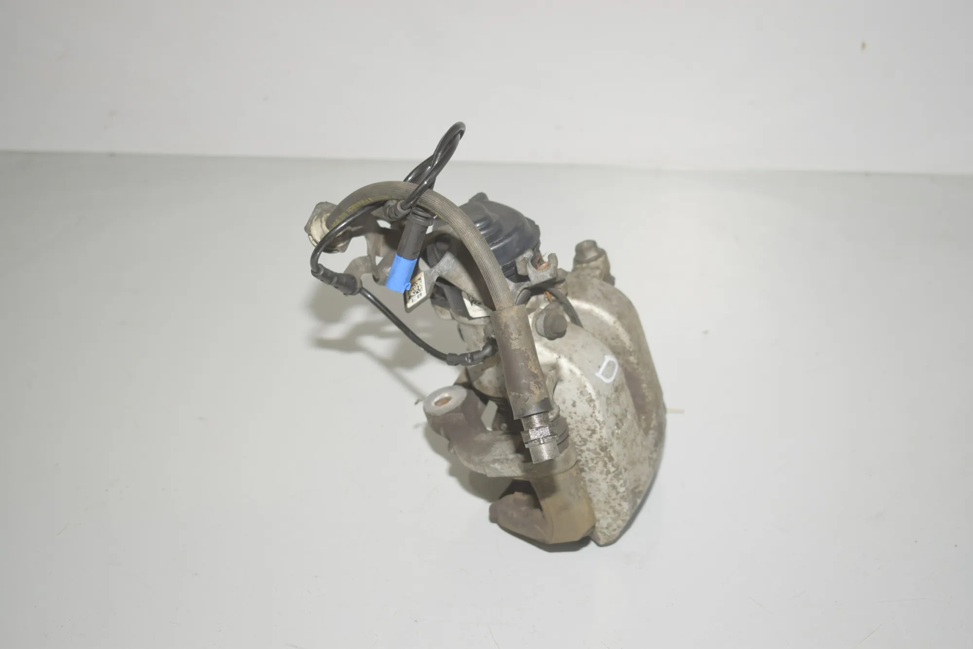 Rear Right Brake Caliper – OEM 6887386 · BMW X3 (G01, F97) (2017 - -) xDrive 30 e Plug-in-Hybrid 2022 – 2