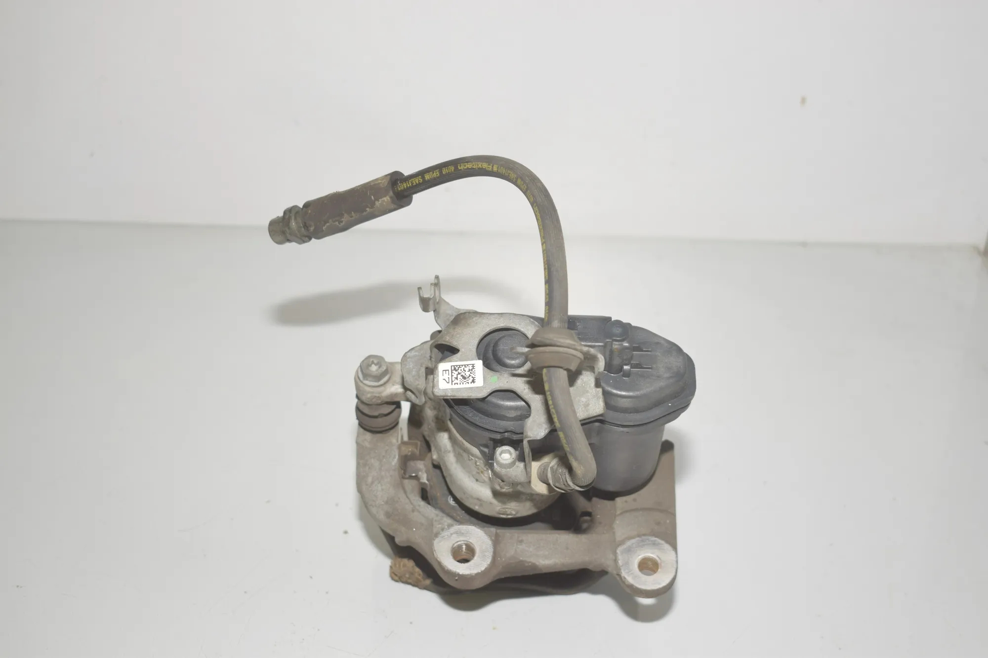 Rear Left Brake Caliper – OEM 6887385 · BMW X3 (G01, F97) (2017 - -) xDrive 30 e Plug-in-Hybrid 2022