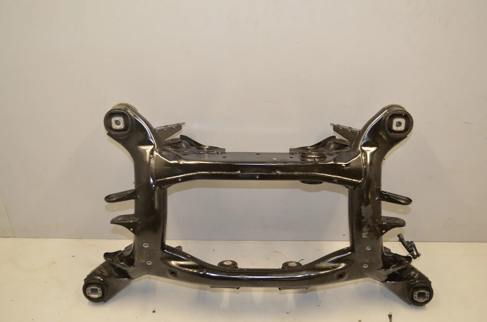 Rear Subframe – OEM 6874404 · BMW X3 (G01, F97) (2017 - -) xDrive 30 e Plug-in-Hybrid 2022
