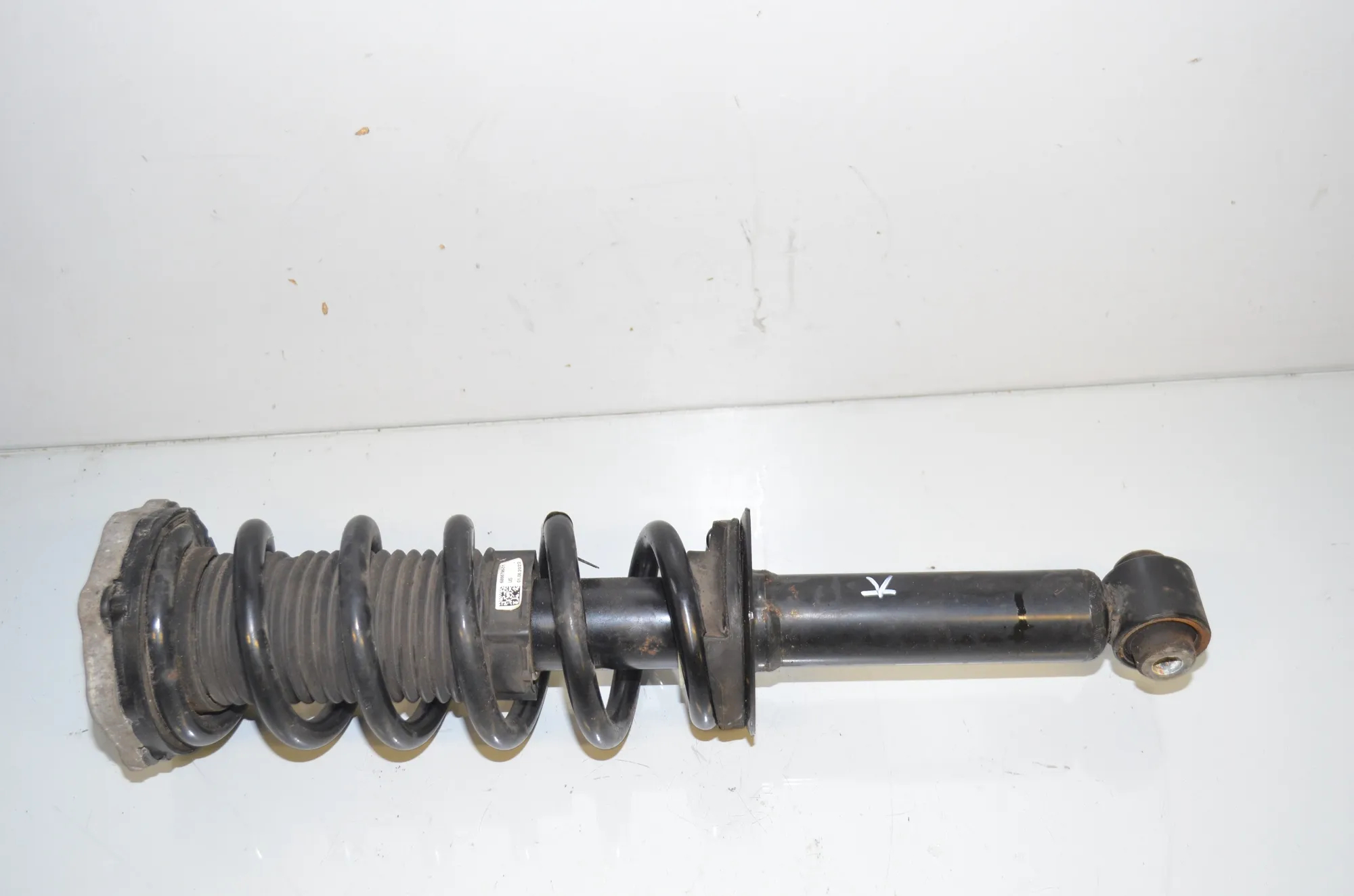 Rear Left Shock Absorber – OEM 6871805 · BMW X3 (G01, F97) (2017 - -) xDrive 30 e Plug-in-Hybrid 2022