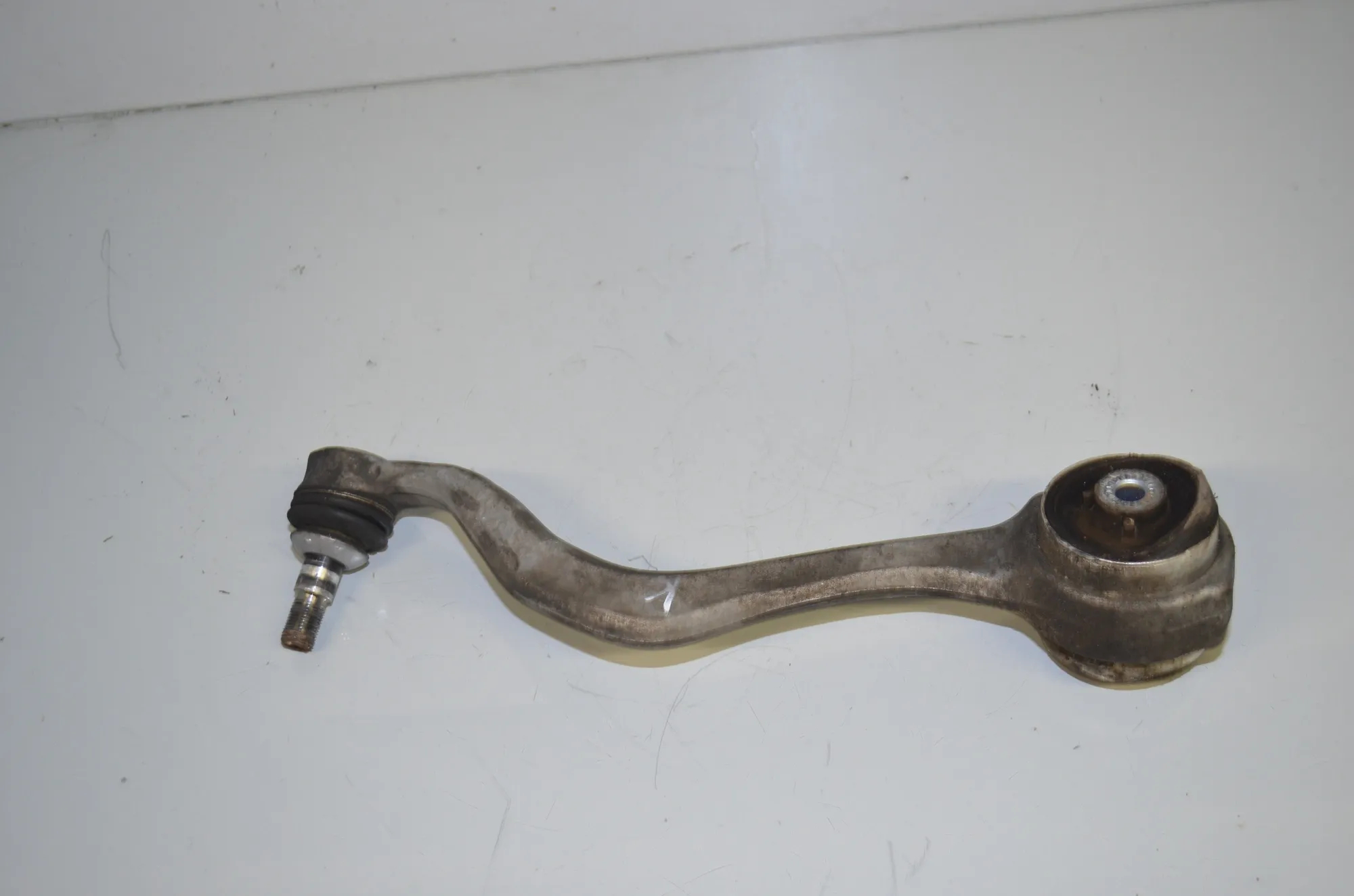 Front Left Curved Control Arm – OEM 8865617 · BMW X3 (G01, F97) (2017 - -) xDrive 30 e Plug-in-Hybrid 2022