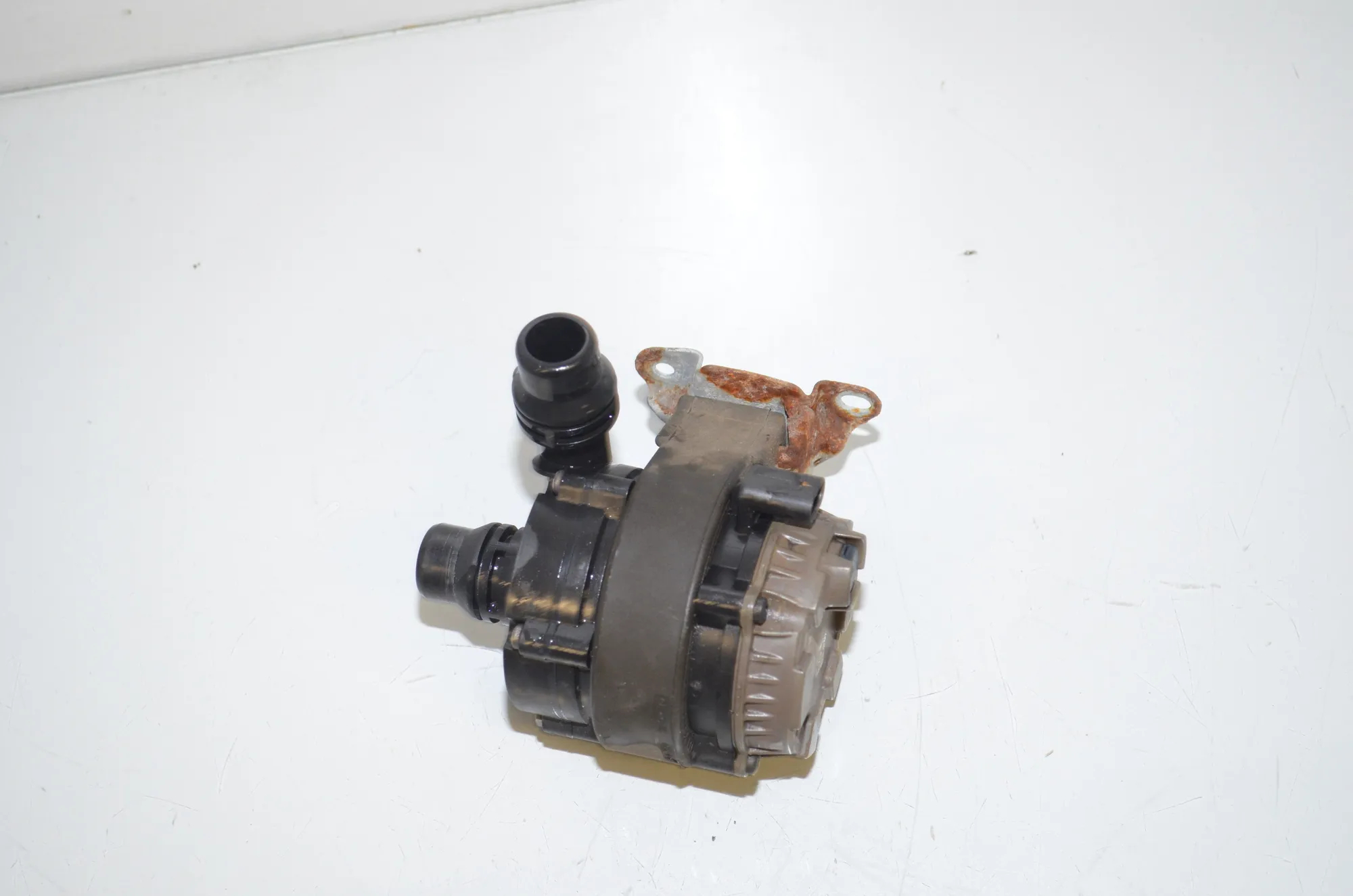 Auxiliary Water Pump – OEM 8600285 · BMW i3 (I01) Electric 2019 – 3