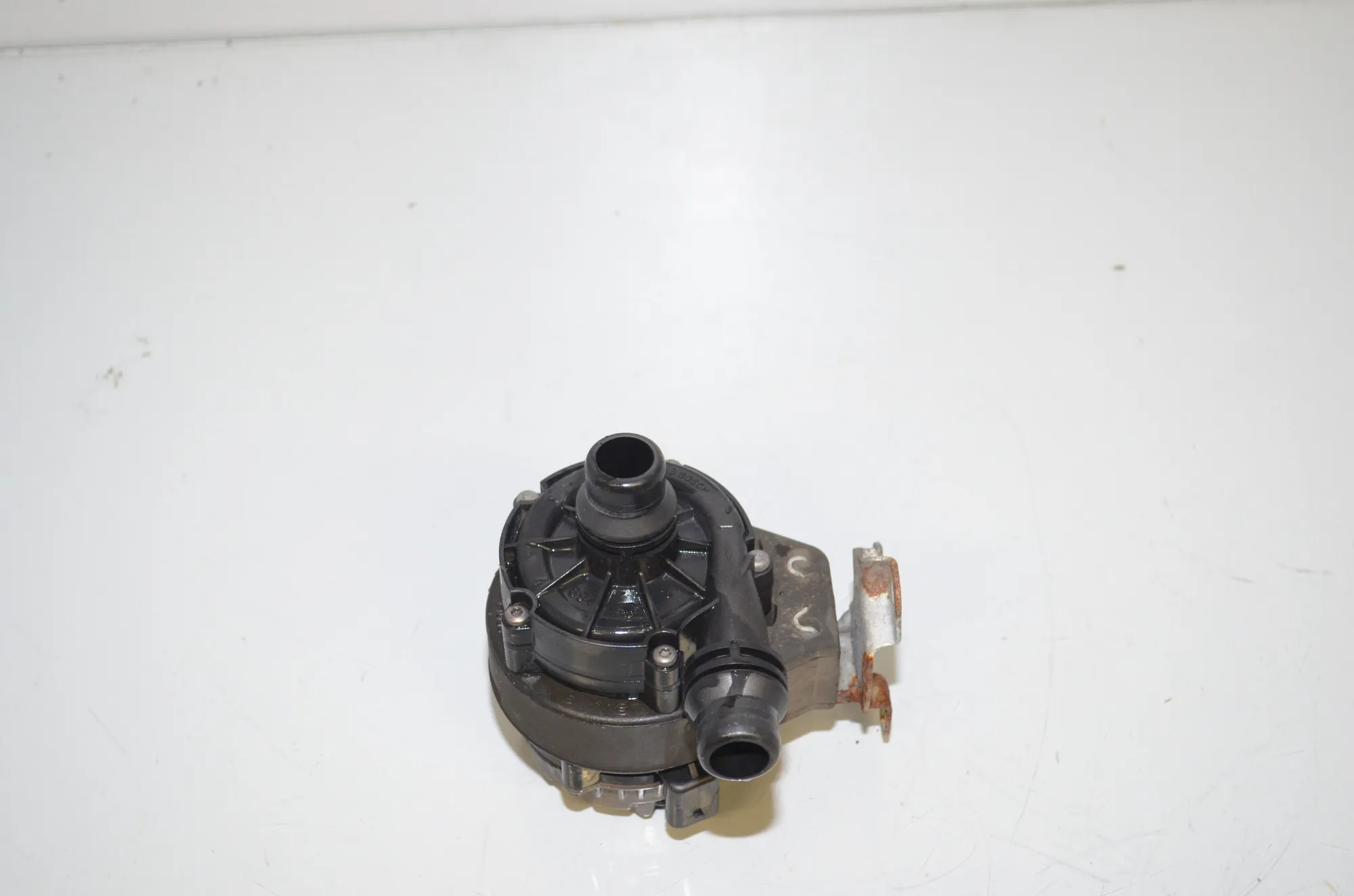 Auxiliary Water Pump – OEM 8600285 · BMW i3 (I01) Electric 2019