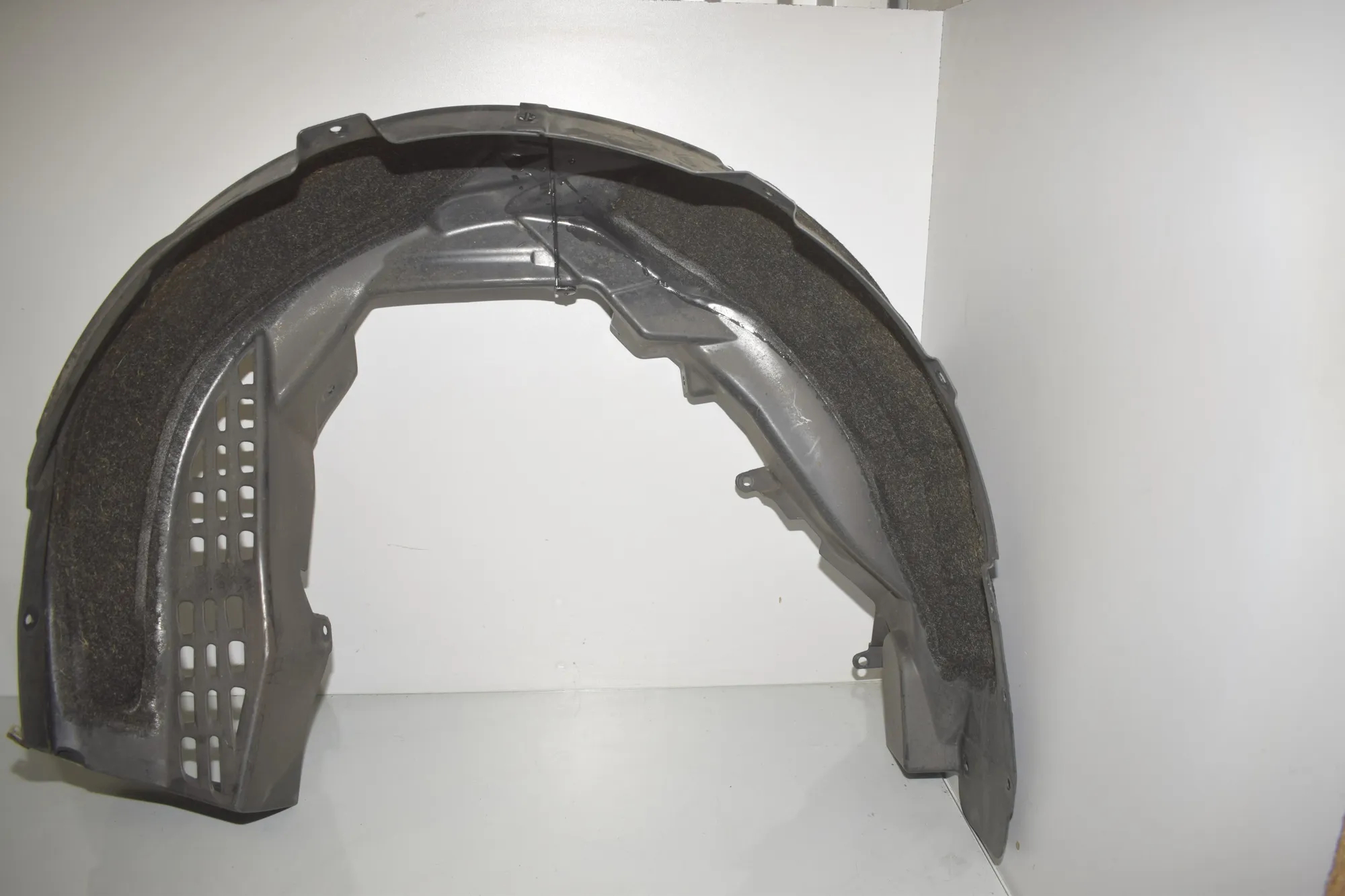 Rear Right Arch Liner – OEM 7394078 · BMW i3 (I01) Electric 2019 – 2