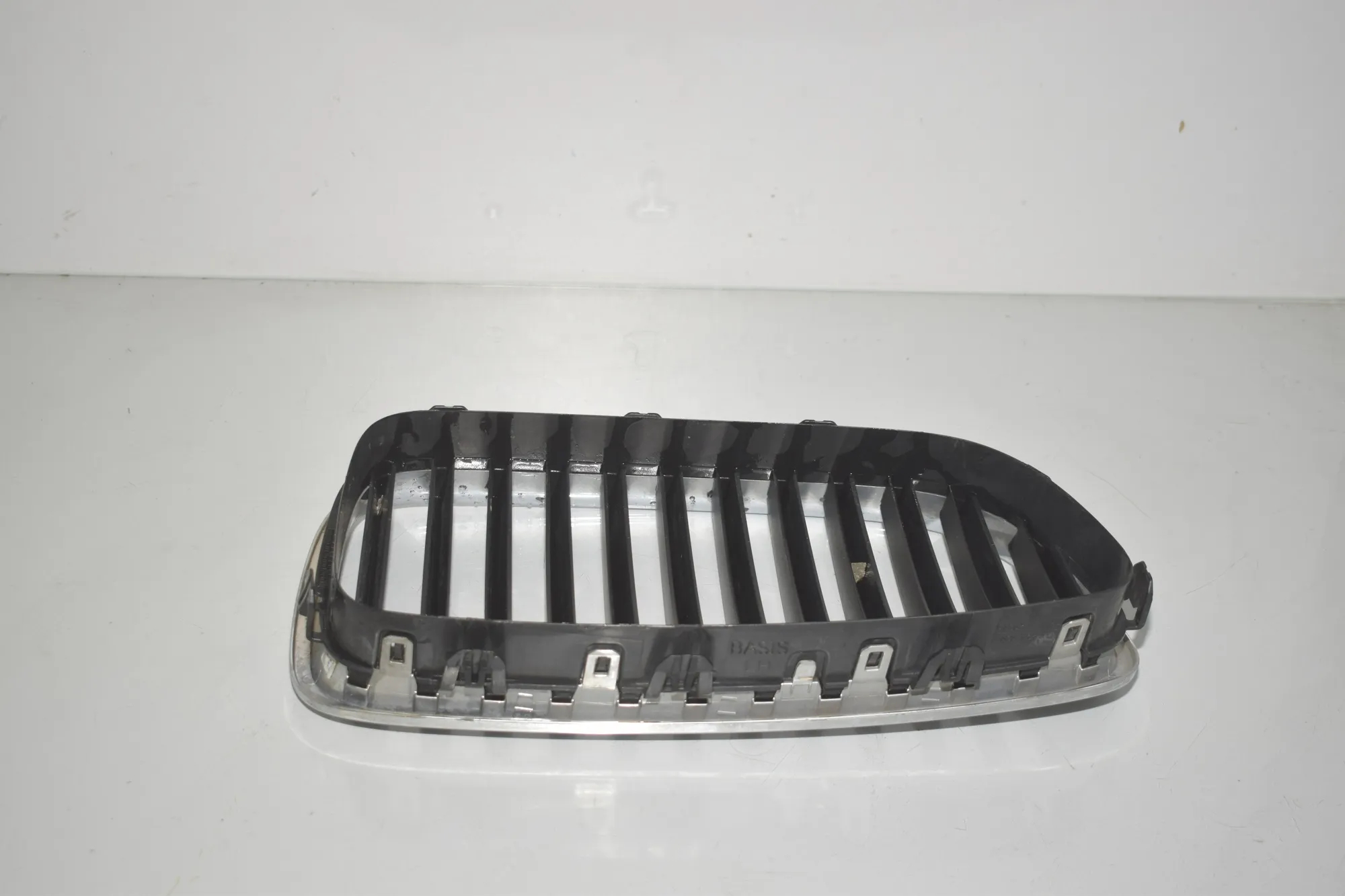 Grilles – OEM 7200727 · BMW 5 Touring (F11) 535 d 2011 – 3