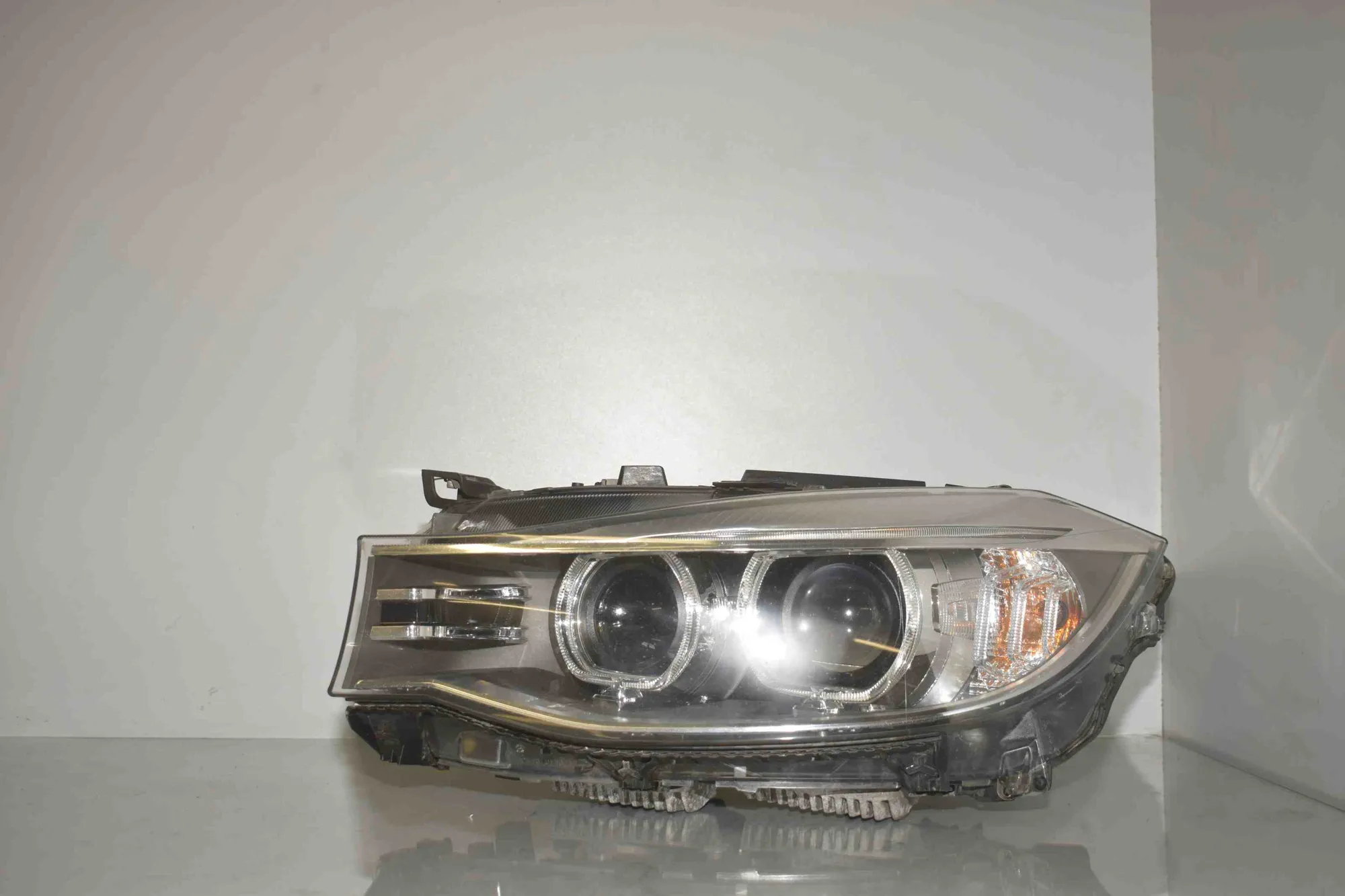 Front Left Headlight – OEM 7285685 · BMW 3 Gran Turismo (F34) 320 d xDrive 2013 – 8
