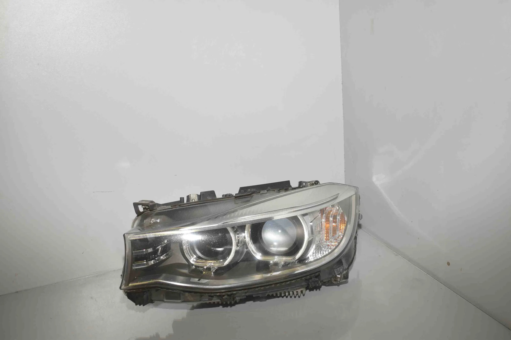 Front Left Headlight – OEM 7285685 · BMW 3 Gran Turismo (F34) 320 d xDrive 2013 – 4