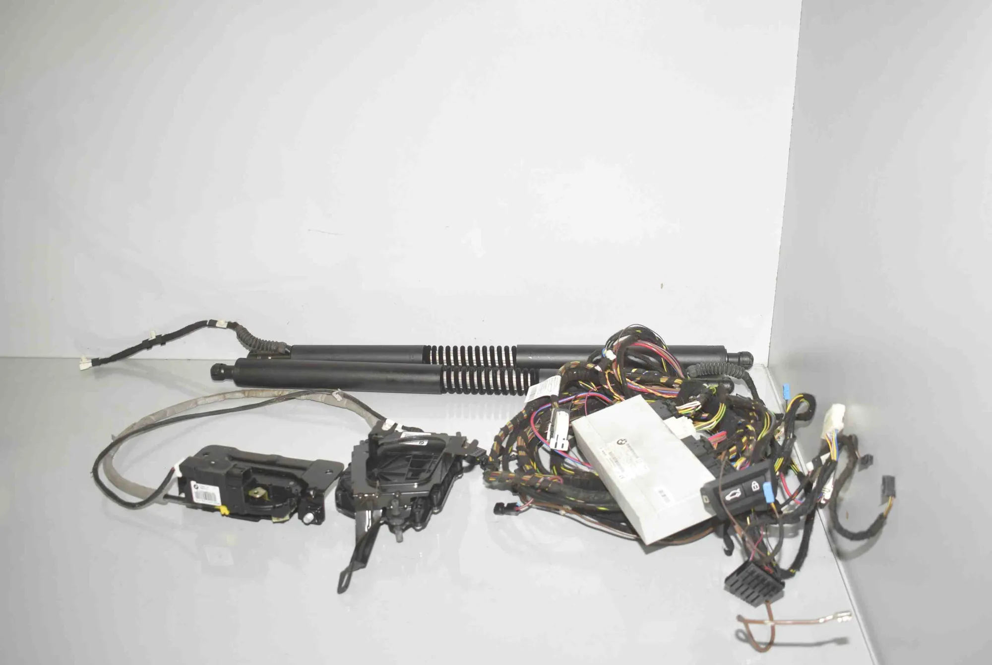 Electric Tailgate Opening Kit – OEM 9275121 · BMW 3 Gran Turismo (F34) 320 d xDrive 2013