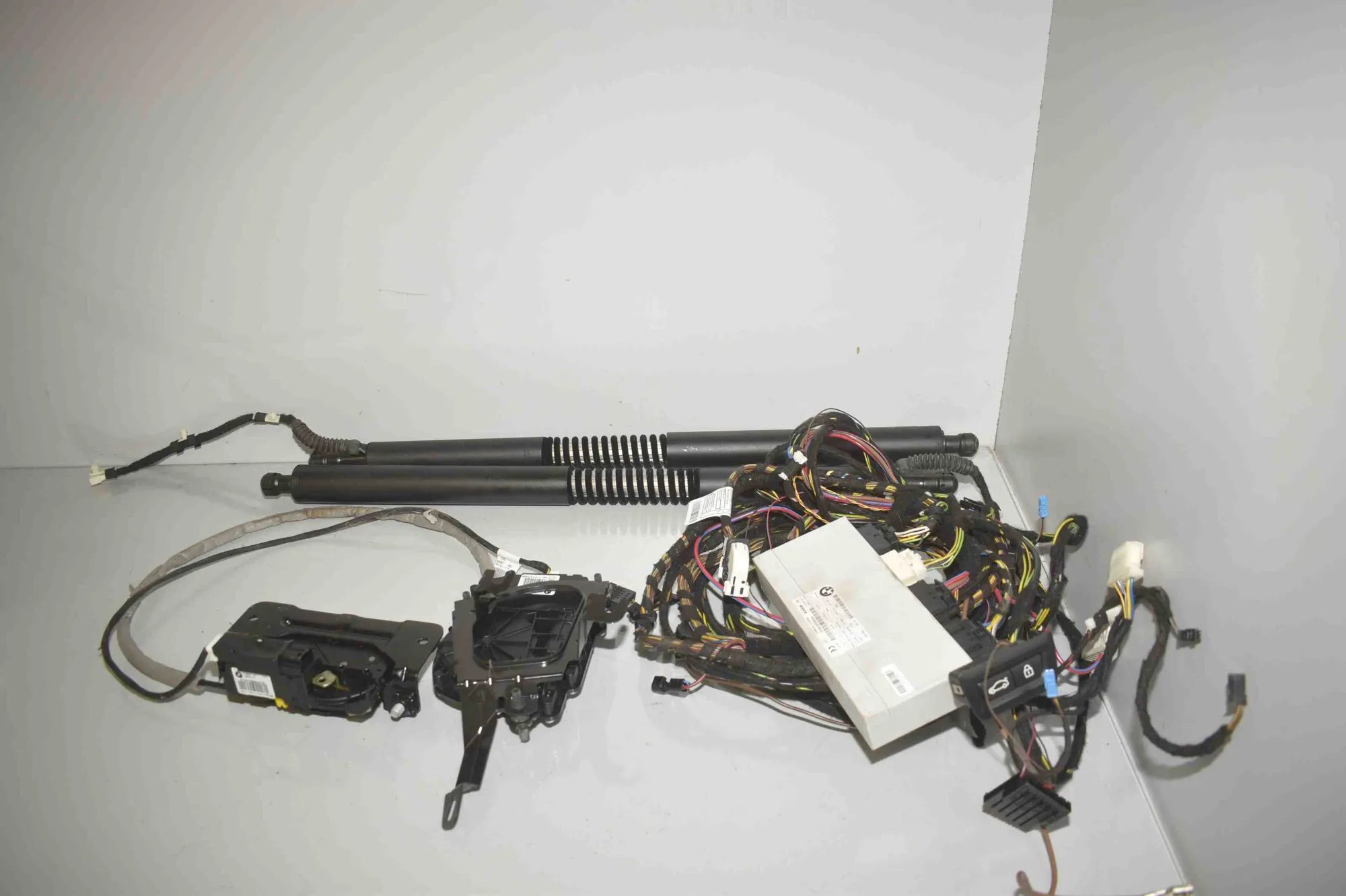 Electric Tailgate Opening Kit – OEM 9275121 · BMW 3 Gran Turismo (F34) 320 d xDrive 2013 – 4
