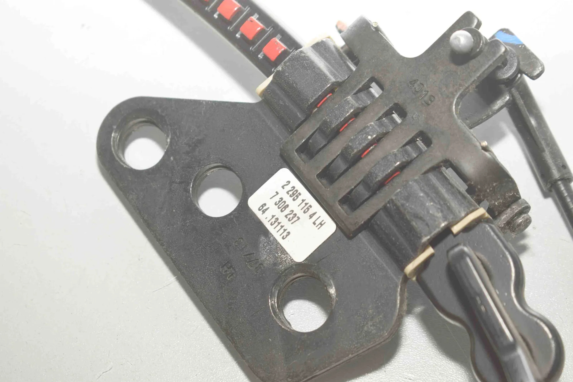 Rear Seat Backrest Lock – OEM 7306238 · BMW 3 Gran Turismo (F34) 320 d xDrive 2013 – 5