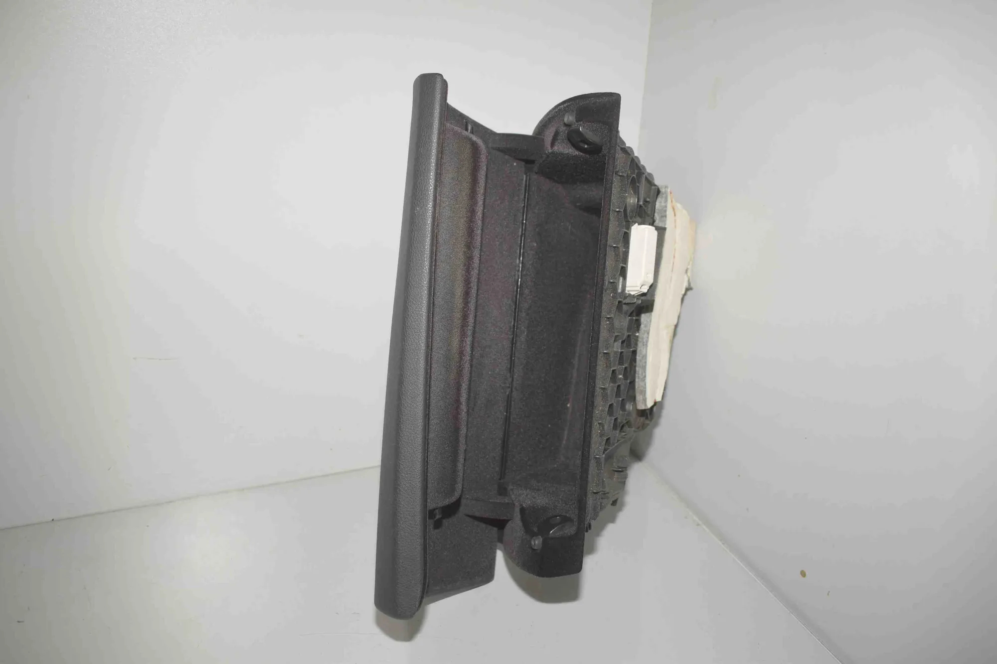 Glove Compartment – OEM 9239345 · BMW 3 Gran Turismo (F34) 320 d xDrive 2013 – 3