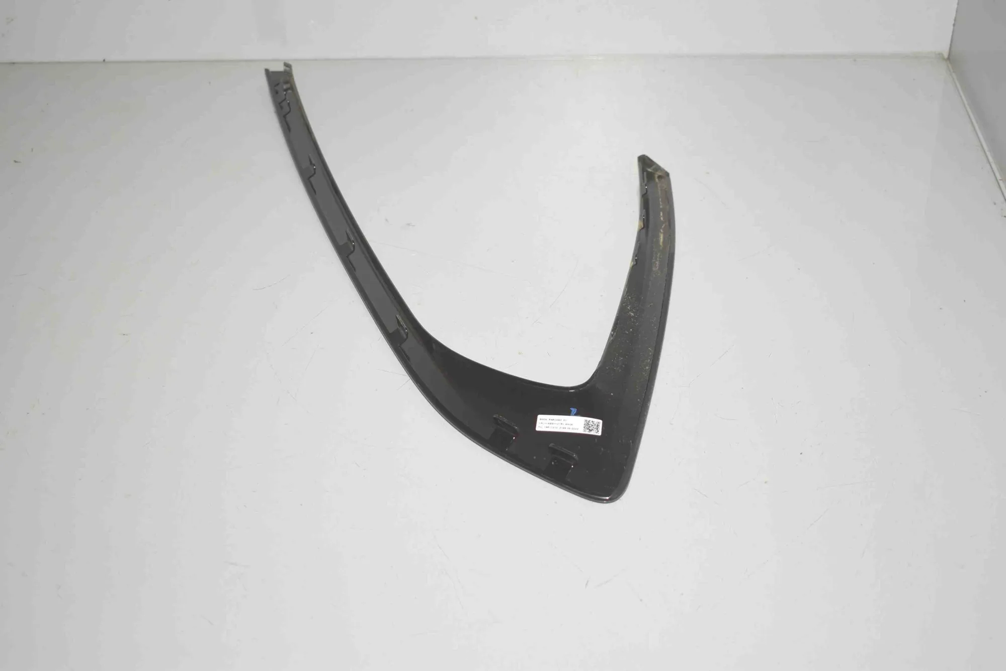Rear Left Door Window Strip – OEM 5A5C0B3 · BMW i4 (G26) BMW i4 (G26) eDrive40 2024 – 3