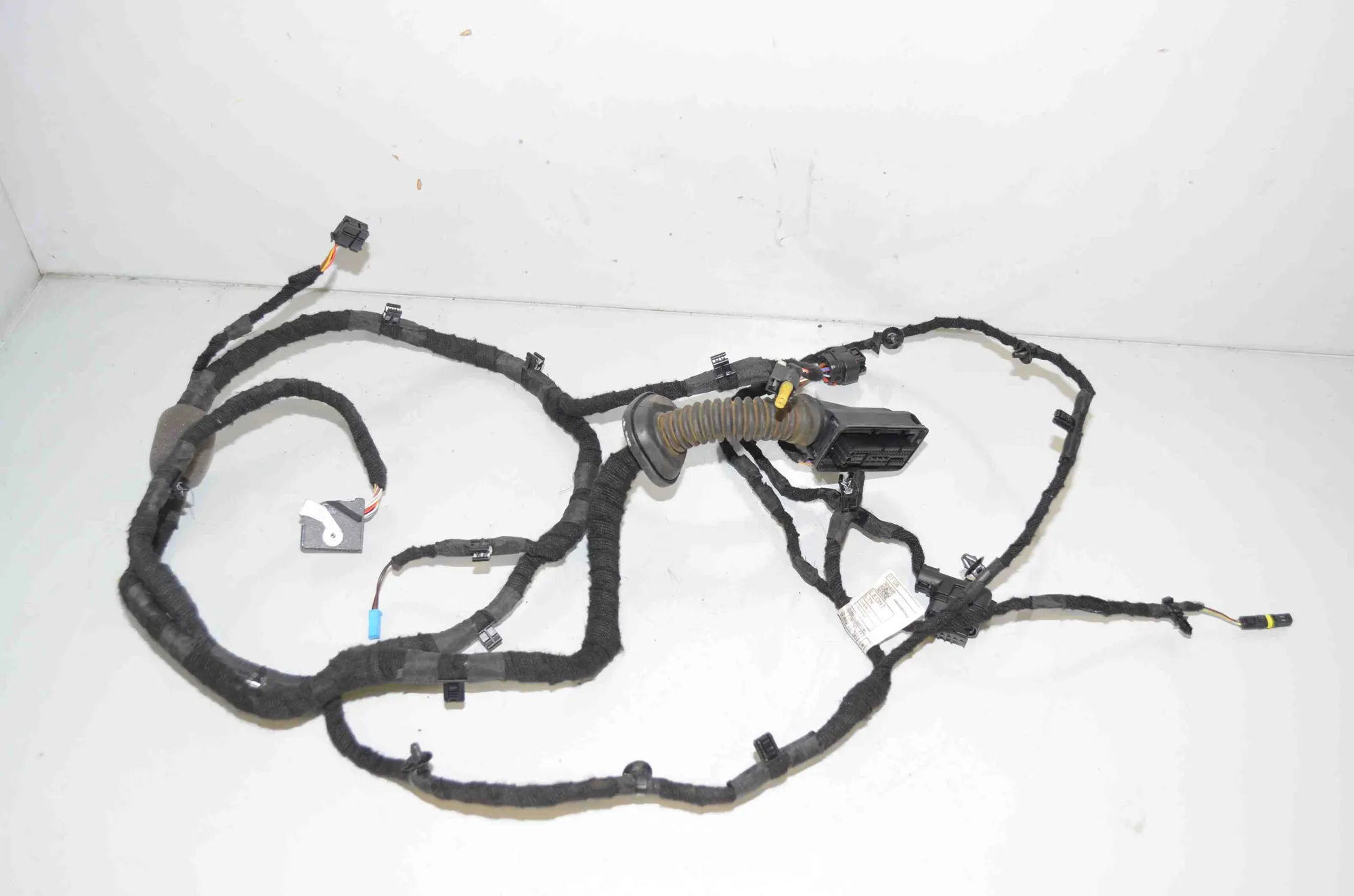 Front Right Door Wiring – OEM 5A4DD57 · BMW i4 (G26) BMW i4 (G26) eDrive35 2022 – 2