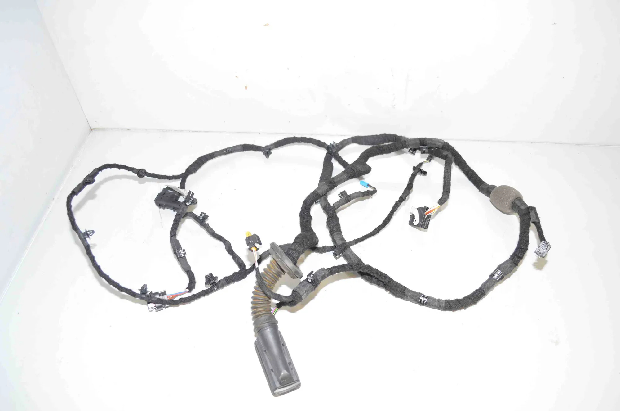 Front Right Door Wiring – OEM 5A4DD57 · BMW i4 (G26) BMW i4 (G26) eDrive35 2022