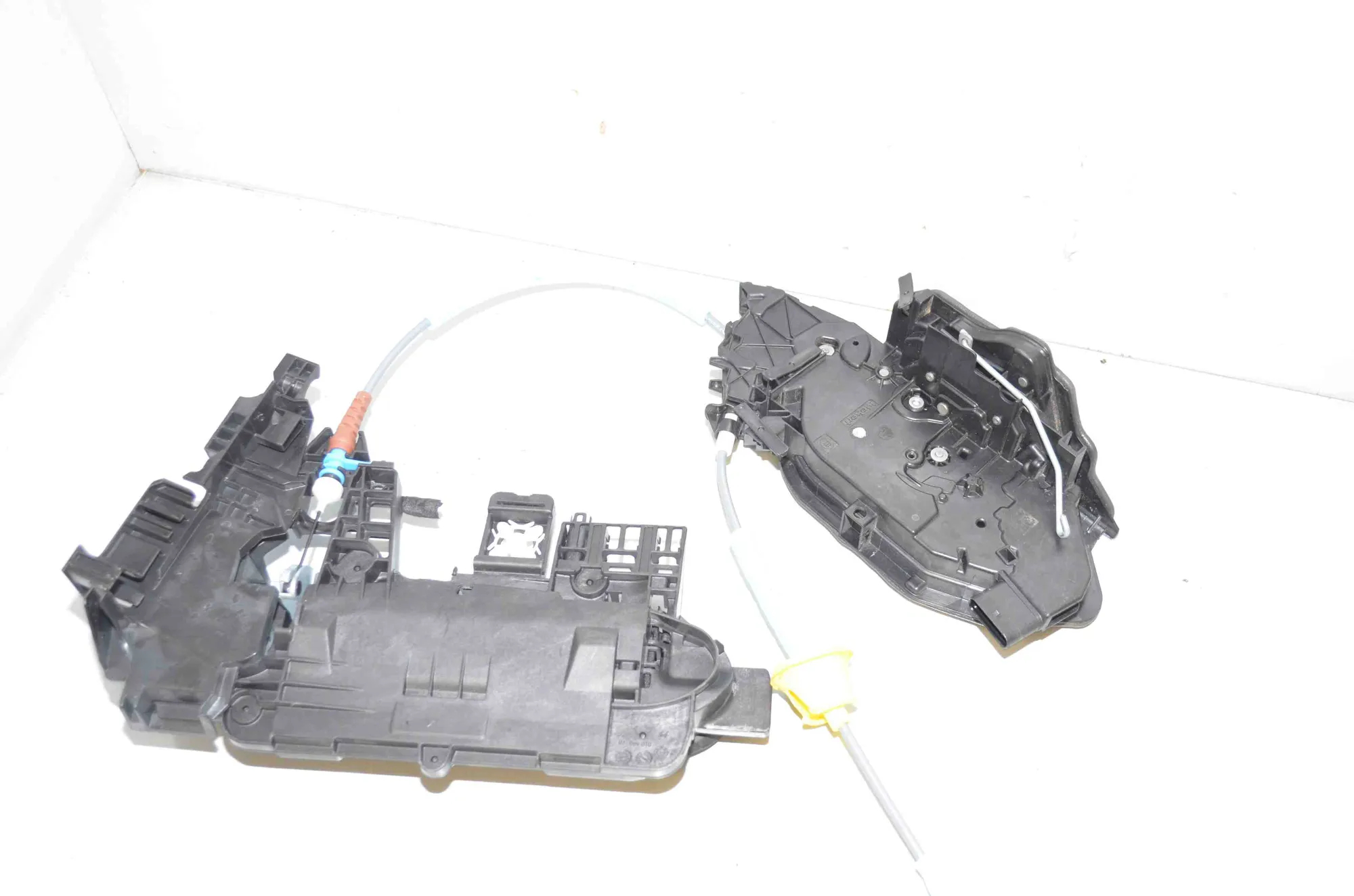 Front Right Door Lock – OEM 7445050 · BMW 4 Gran Coupe (G26) BMW 4 Gran Coupe (G26) 420 d Mild-Hybrid xDrive 2022 – 4