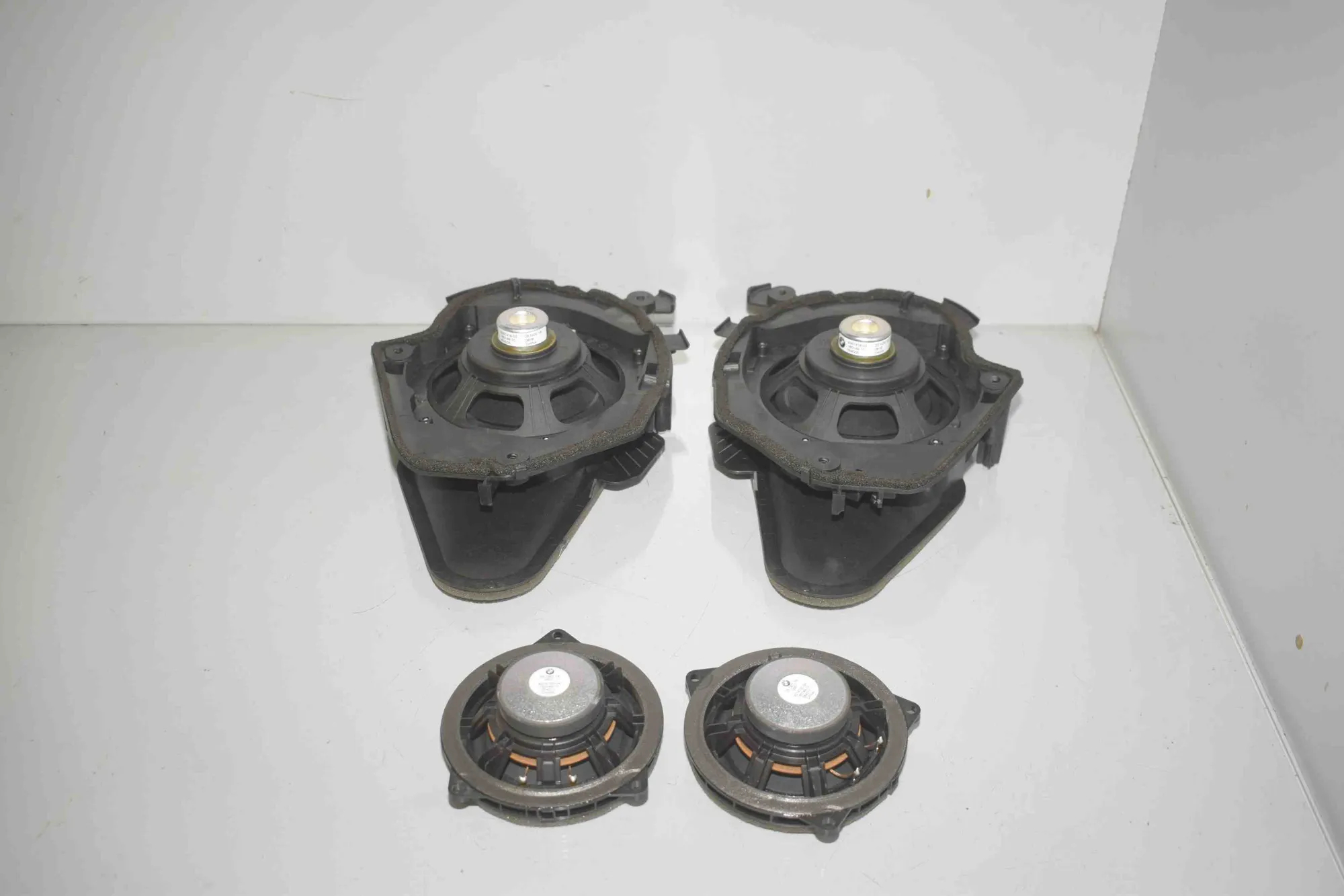 Front Left Door Speaker – OEM 9274700 · BMW i3 (I01) Electric 2019 – 4
