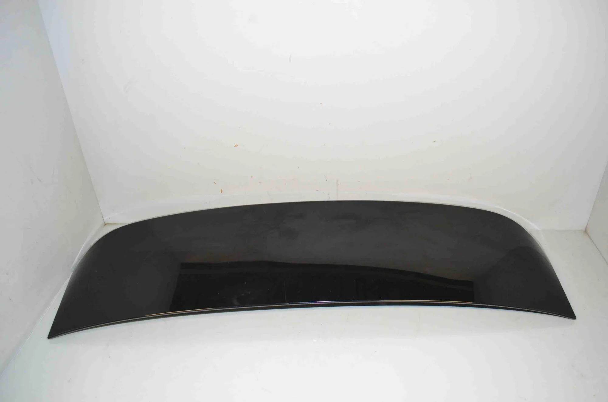 Tailgate Bootlid Spoiler – OEM 7305042 · BMW i3 (I01) Electric 2019 – 2