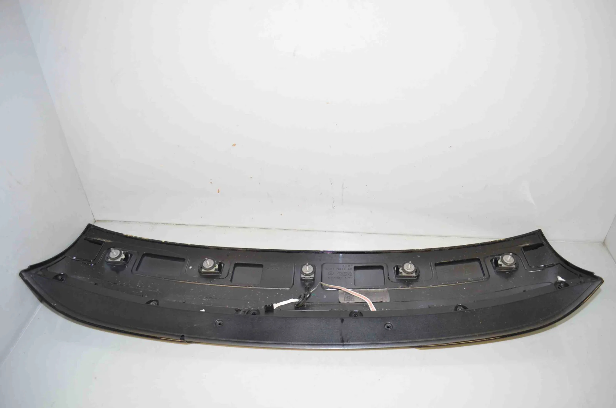 Tailgate Bootlid Spoiler – OEM 7305042 · BMW i3 (I01) Electric 2019 – 3