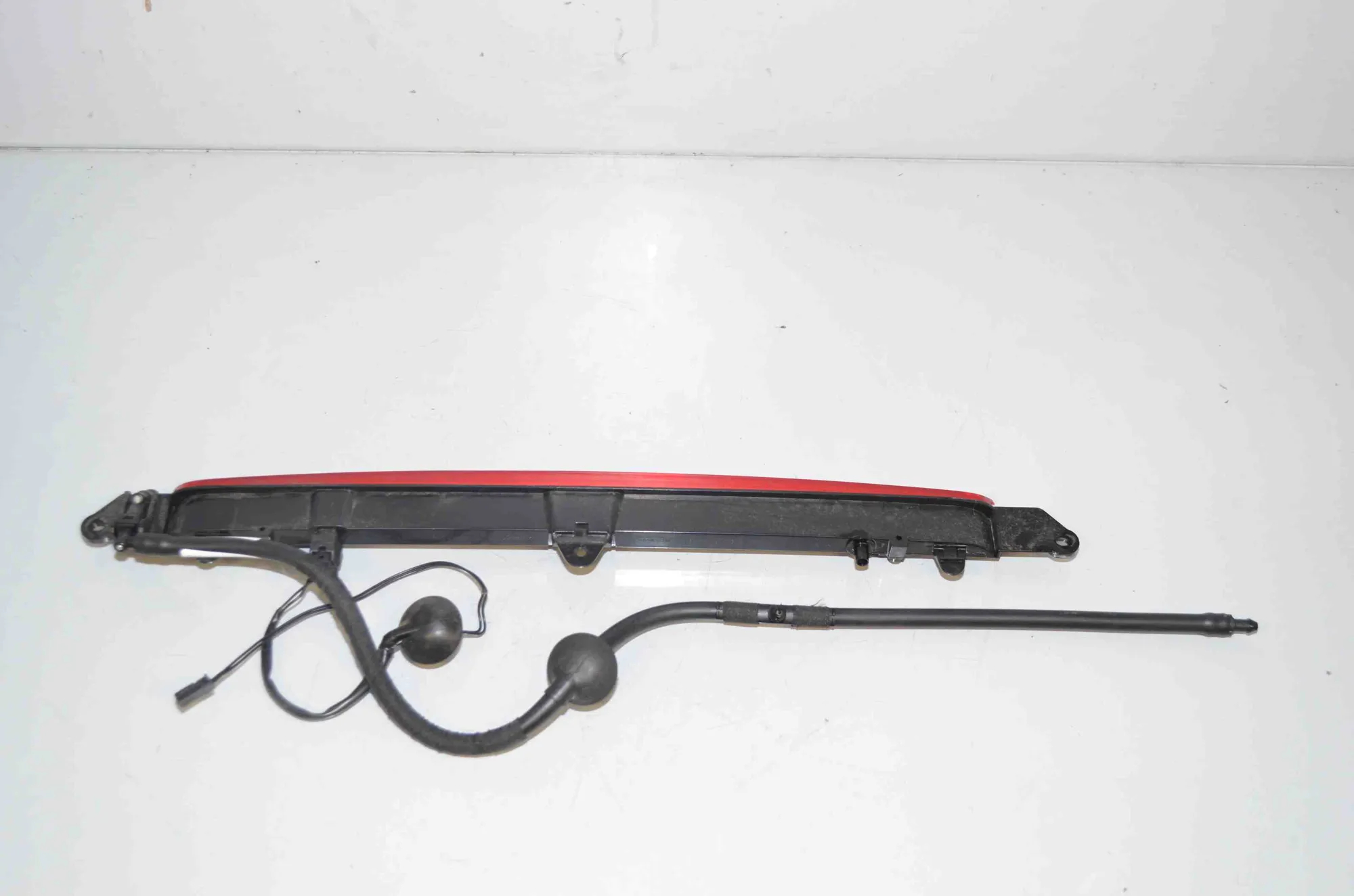Rear Third Brake Stop Light – OEM 90025978 · BMW i3 (I01) Electric 2019 – 3