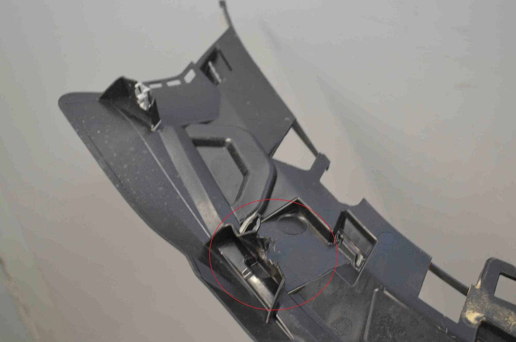 Other Body Parts – OEM 9883454 · BMW 7 (G70) BMW 7 (G70) 740i xDrive 2024 – 3