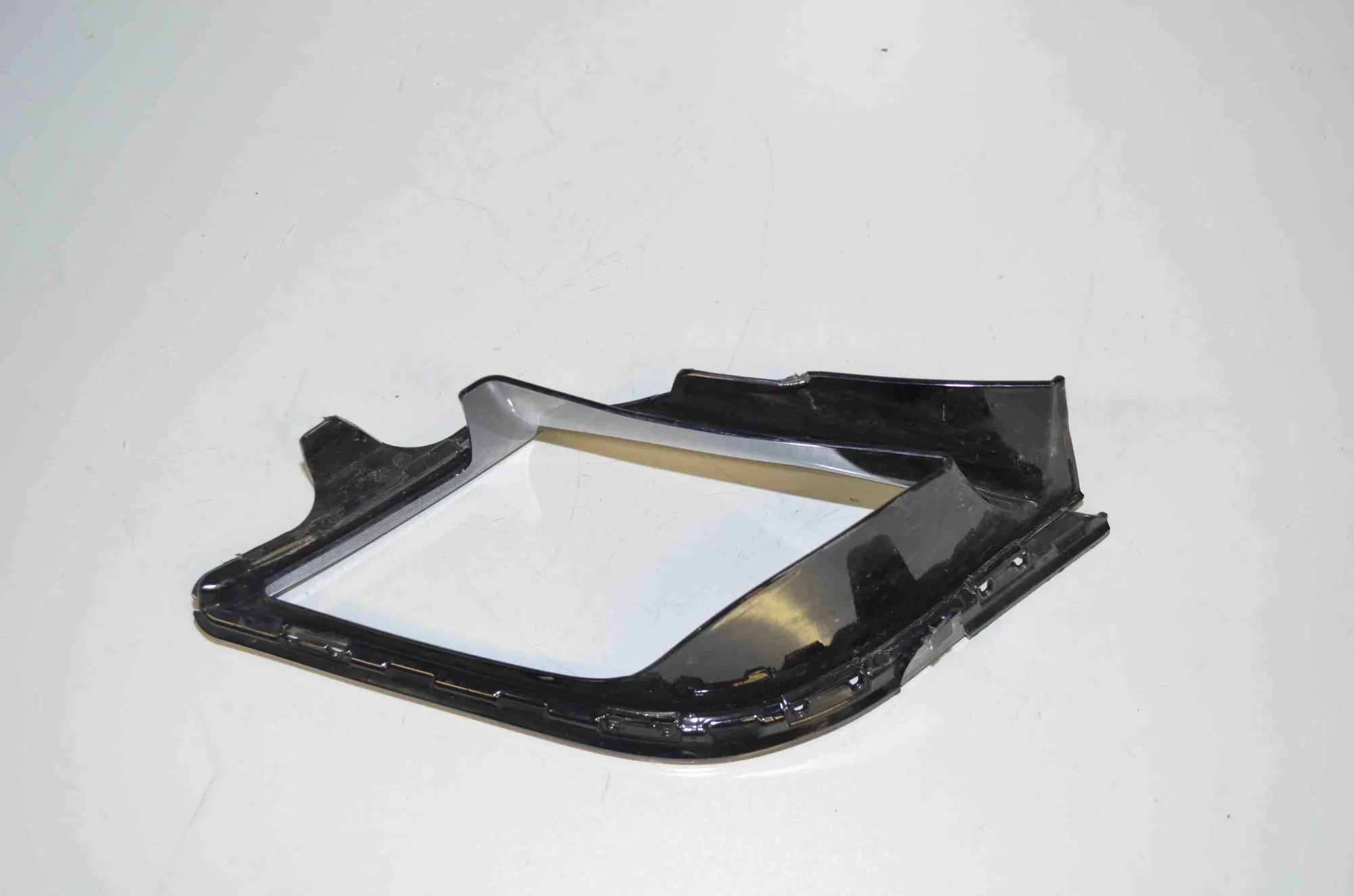 Other Trim Parts – OEM 5A09A55 · BMW 7 (G70) BMW 7 (G70) 740i xDrive 2024 – 5