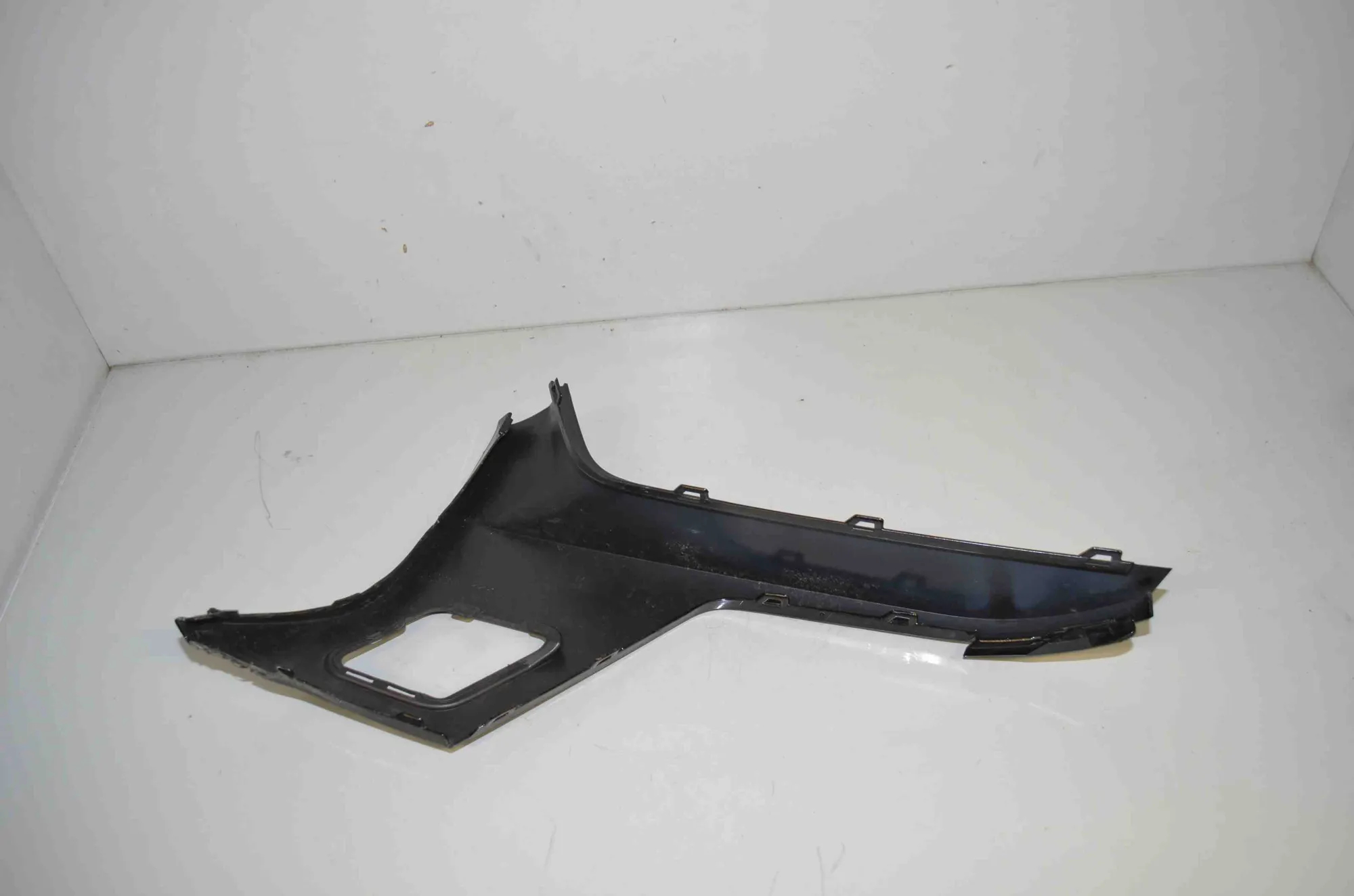 Other Trim Parts – OEM 8081602 · BMW 7 (G70) BMW 7 (G70) 740i xDrive 2024 – 3