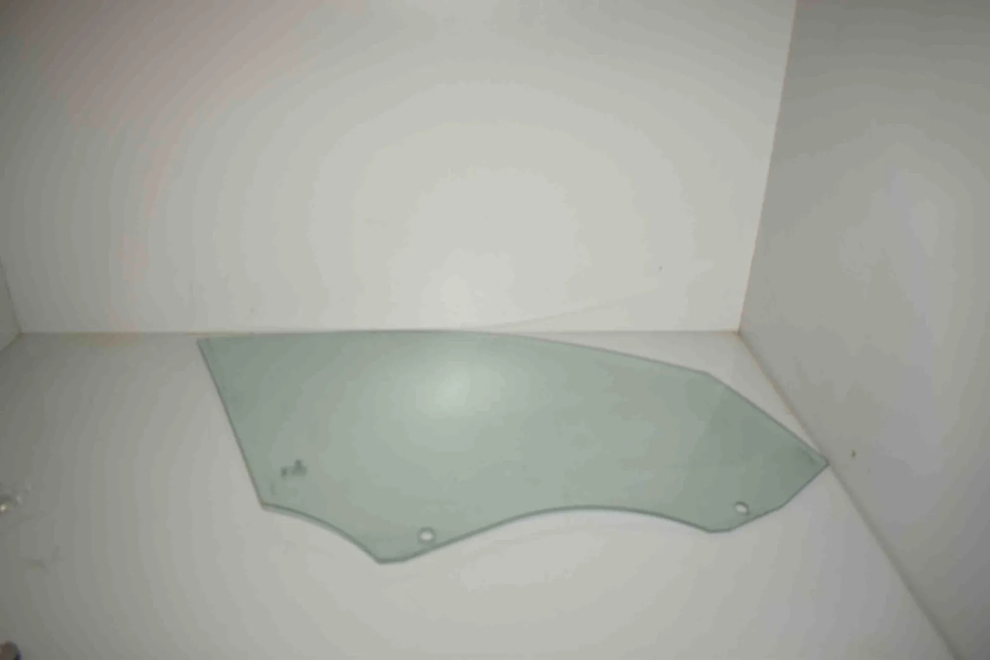 Front Right Door Window – OEM 2990296 · BMW X1 (E84) sDrive 20 i 2013