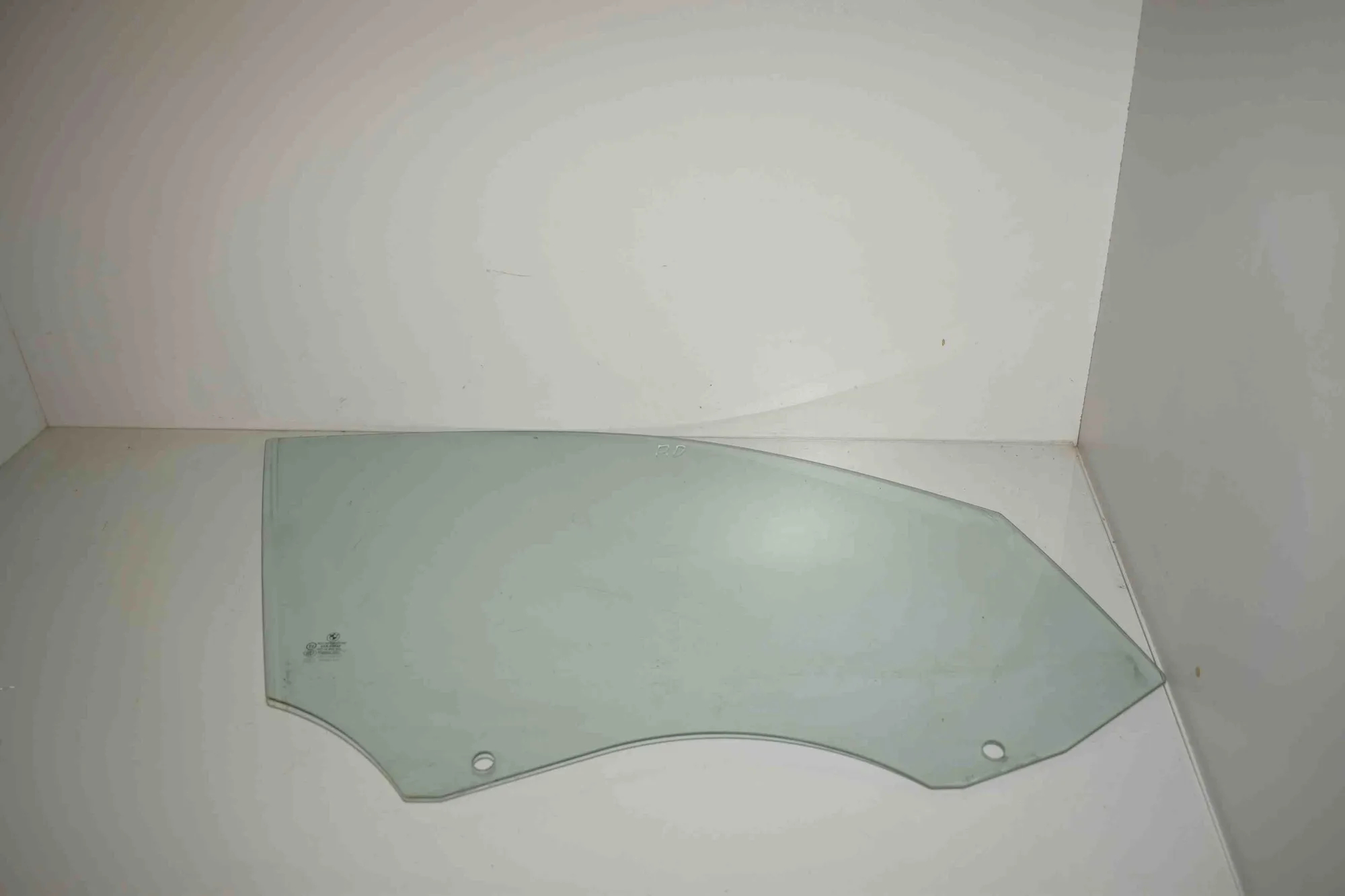 Front Right Door Window – OEM 2990296 · BMW X1 (E84) sDrive 20 i 2013 – 3