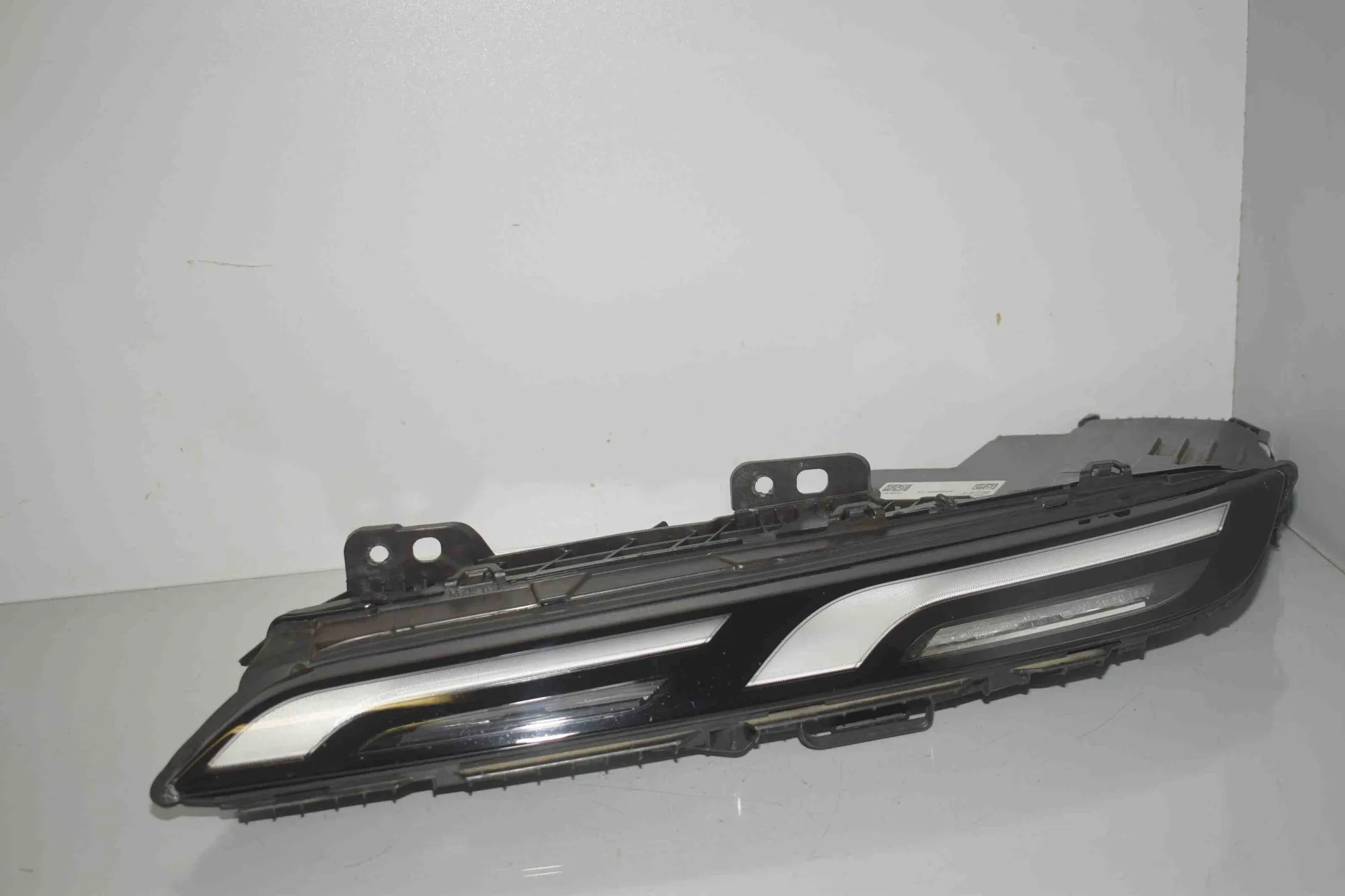 Front Right Headlight – OEM 9450079 · BMW 7 (G70) BMW 7 (G70) 740i xDrive 2025 – 6