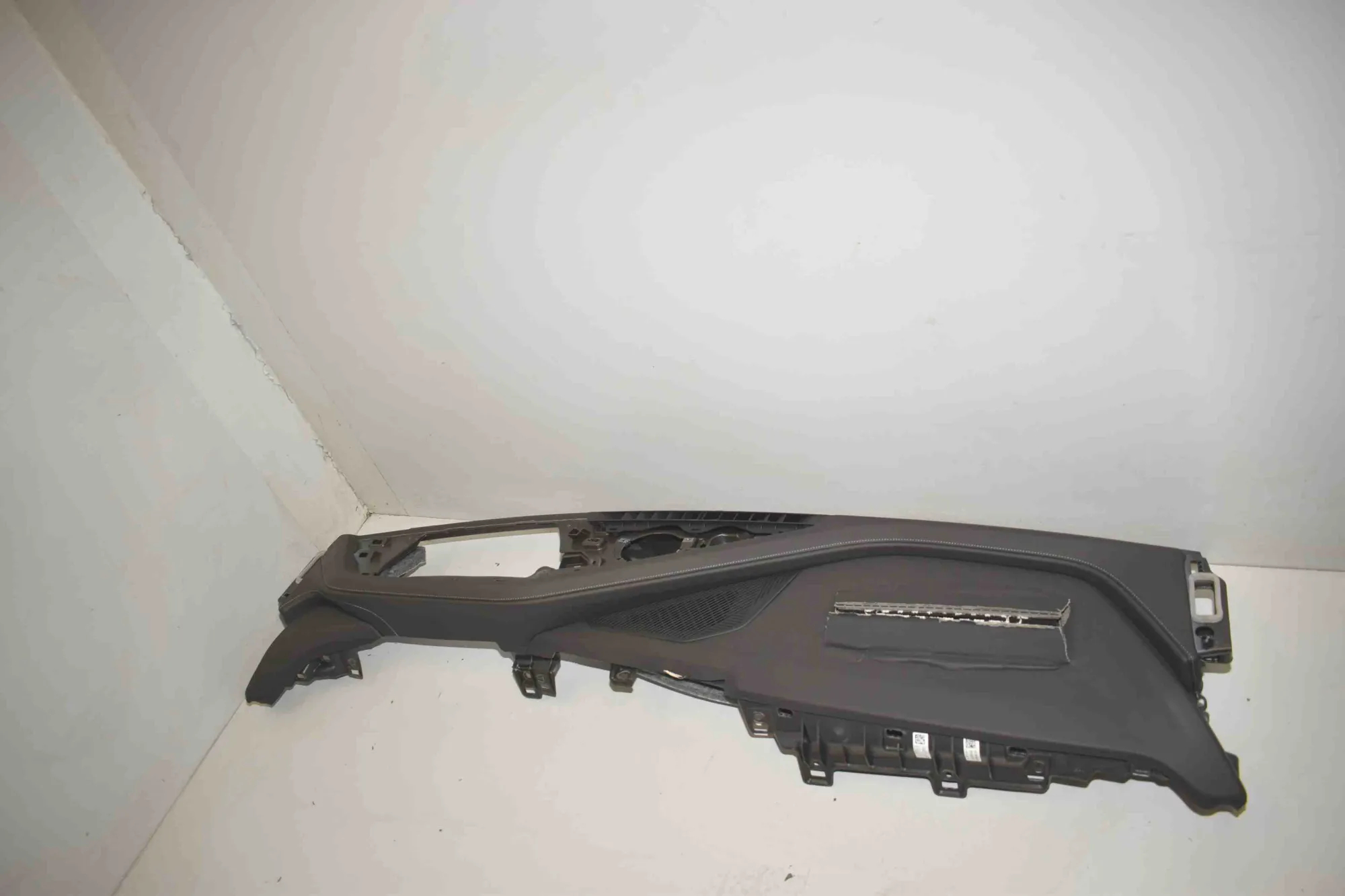 Dashboard – OEM 9870904 · BMW 7 (G70) BMW 7 (G70) 740i xDrive 2025 – 3