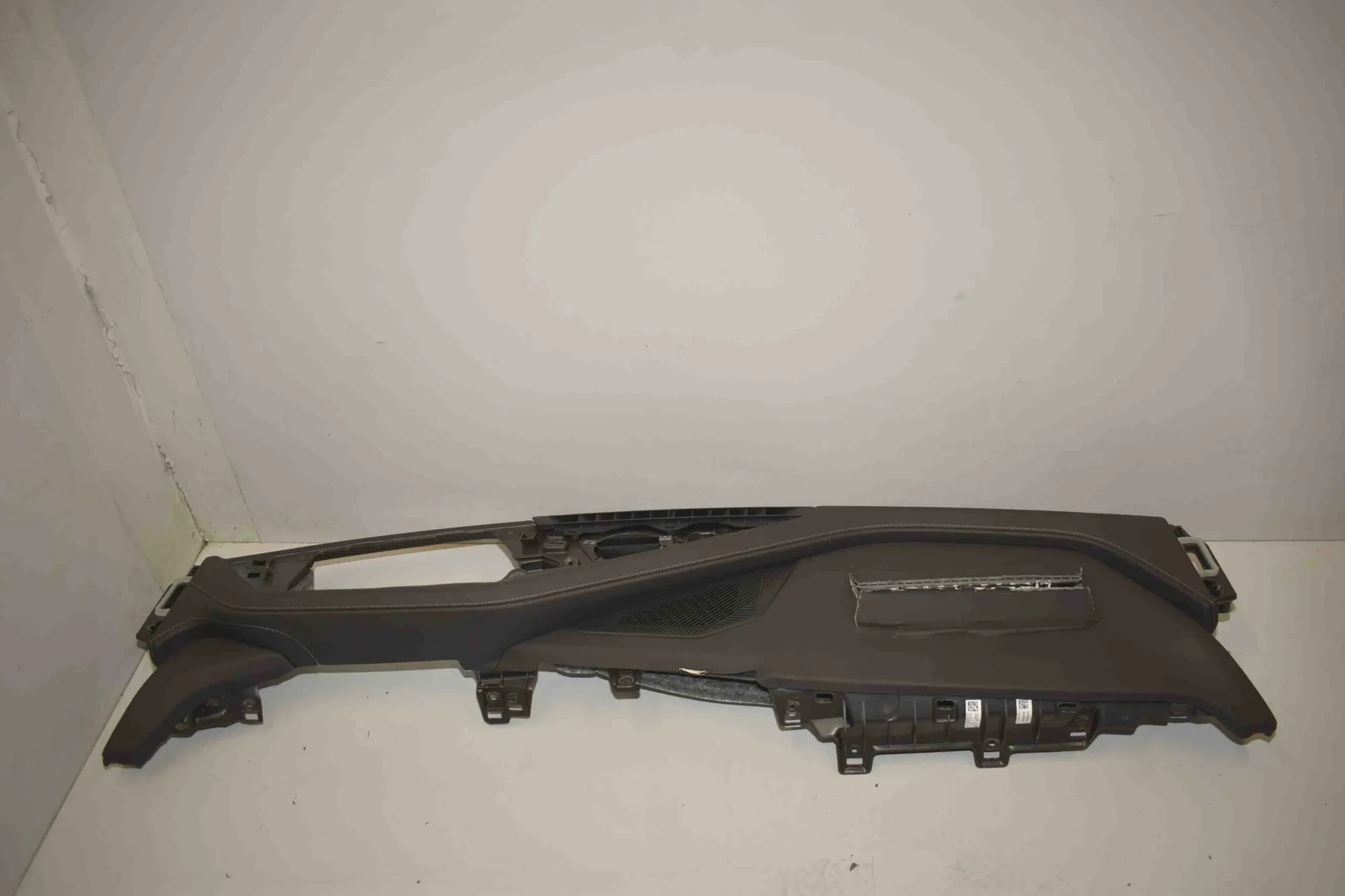 Dashboard – OEM 9870904 · BMW 7 (G70) BMW 7 (G70) 740i xDrive 2025 – 2