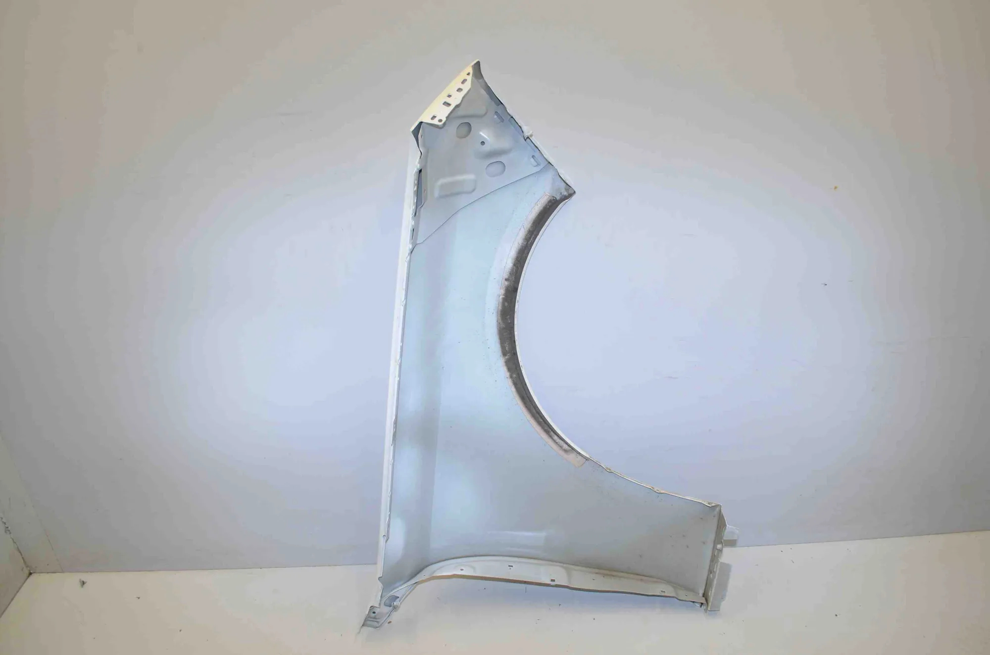 Front Left Fender · BMW 7 (G70) BMW 7 (G70) 740i xDrive 2024 – 3