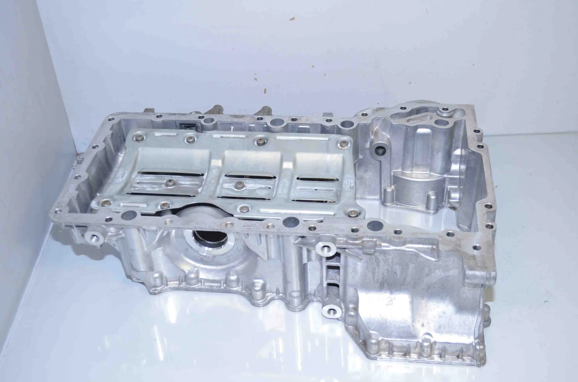 Oil Pan – OEM 8643439 · BMW 7 (G11, G12) BMW 7 (G11, G12) 750 i, Li xDrive 2018 – 2