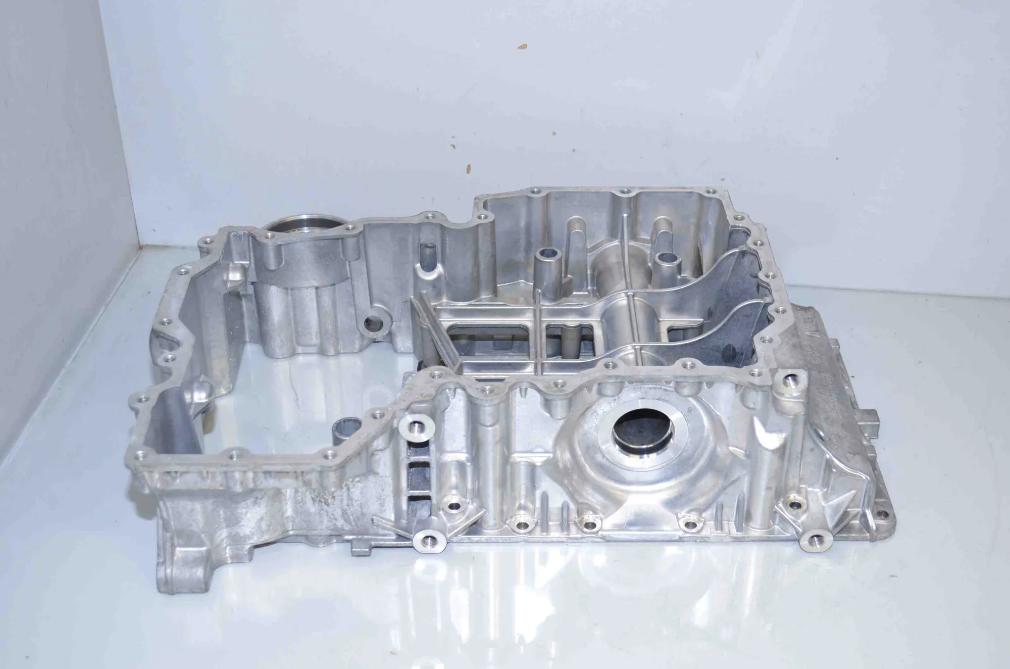 Oil Pan – OEM 8643439 · BMW 7 (G11, G12) BMW 7 (G11, G12) 750 i, Li xDrive 2018 – 4