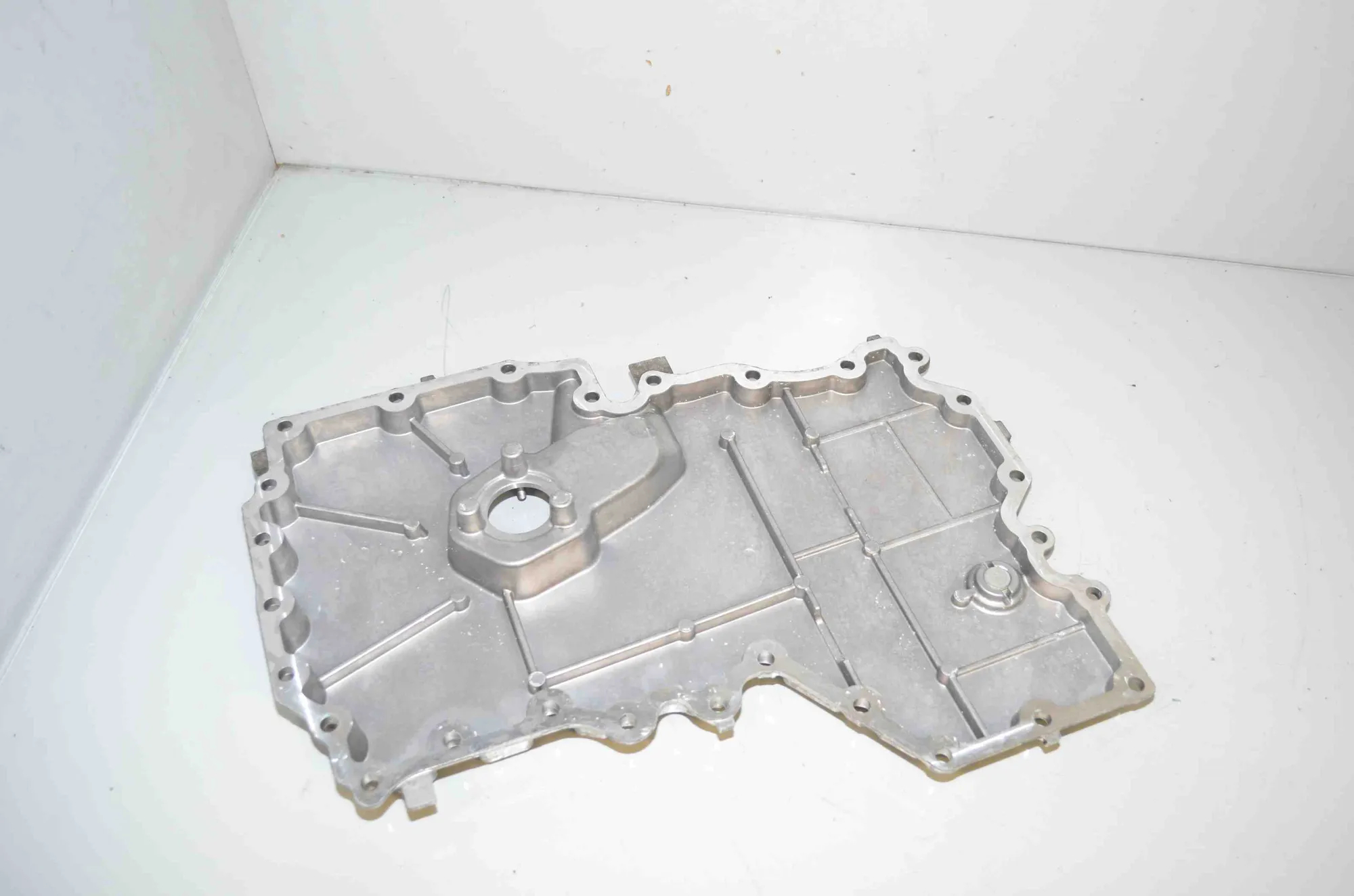 Oil Pan – OEM 8643445 · BMW 5 (G30) BMW 5 (G30) M 550 i xDrive 2018 – 3