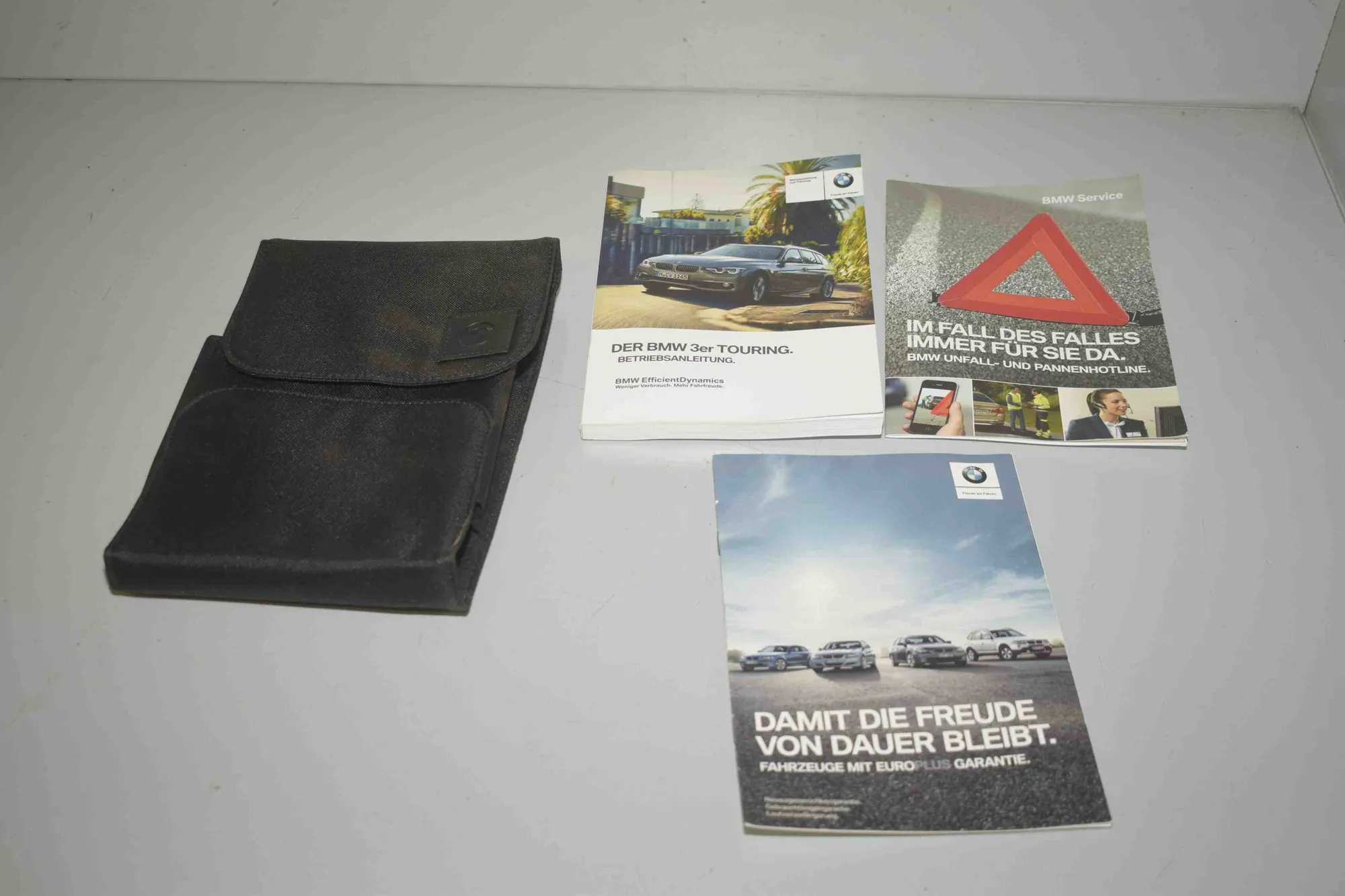 Manual Service Book – OEM 2970123 · BMW 3 Touring (F31) 330 d 2016