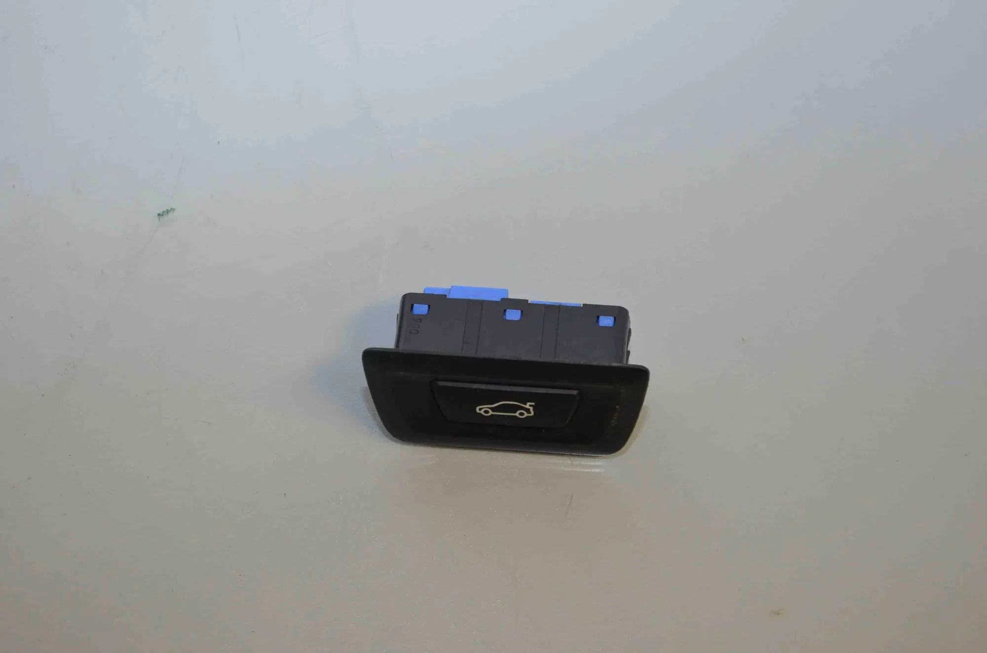 Other Control Units – OEM 7412610 · BMW 3 Touring (F31) 330 d 2016 – 6