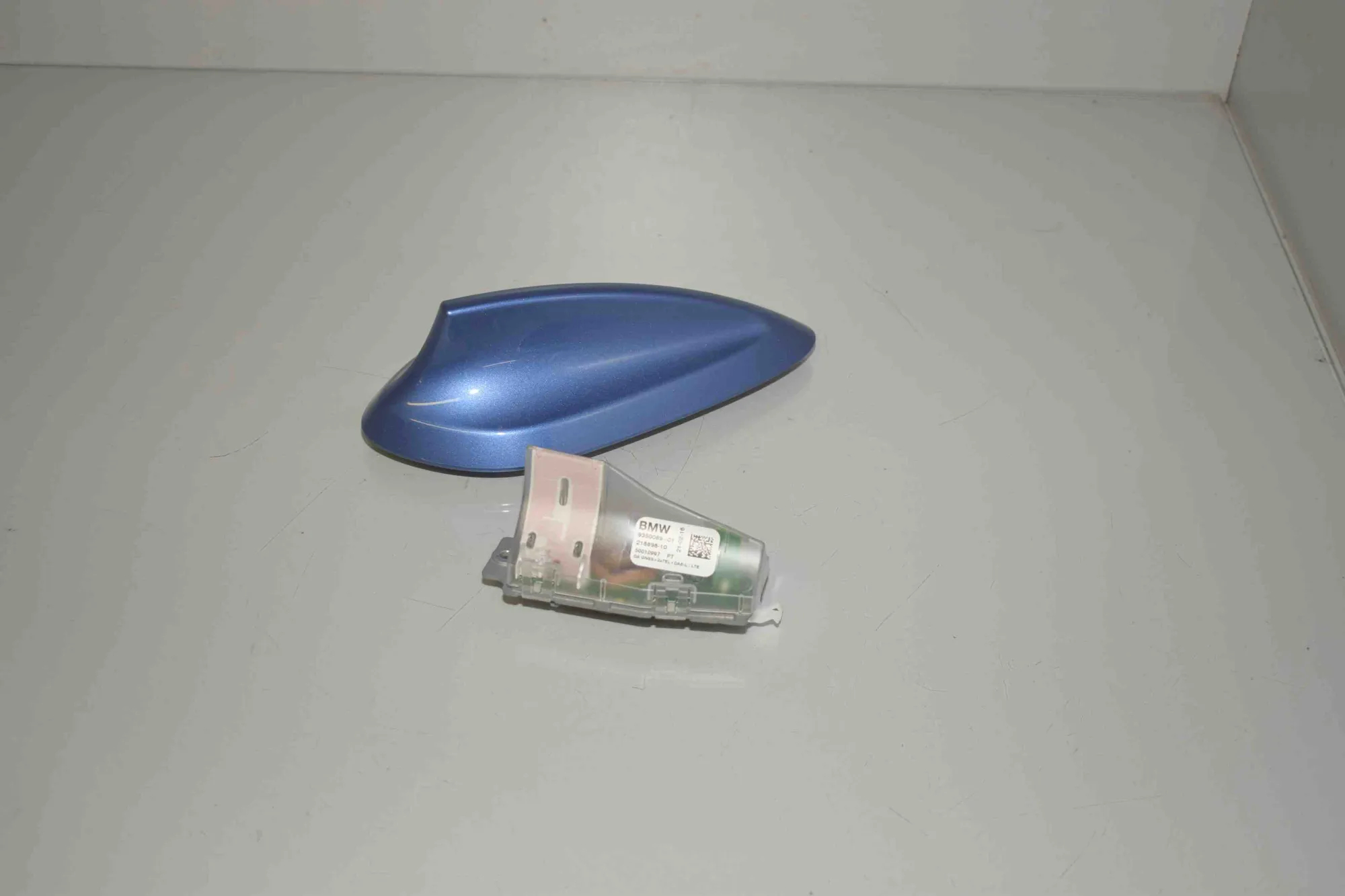 Antenna Trim – OEM 9350089 · BMW 3 Touring (F31) 330 d 2016