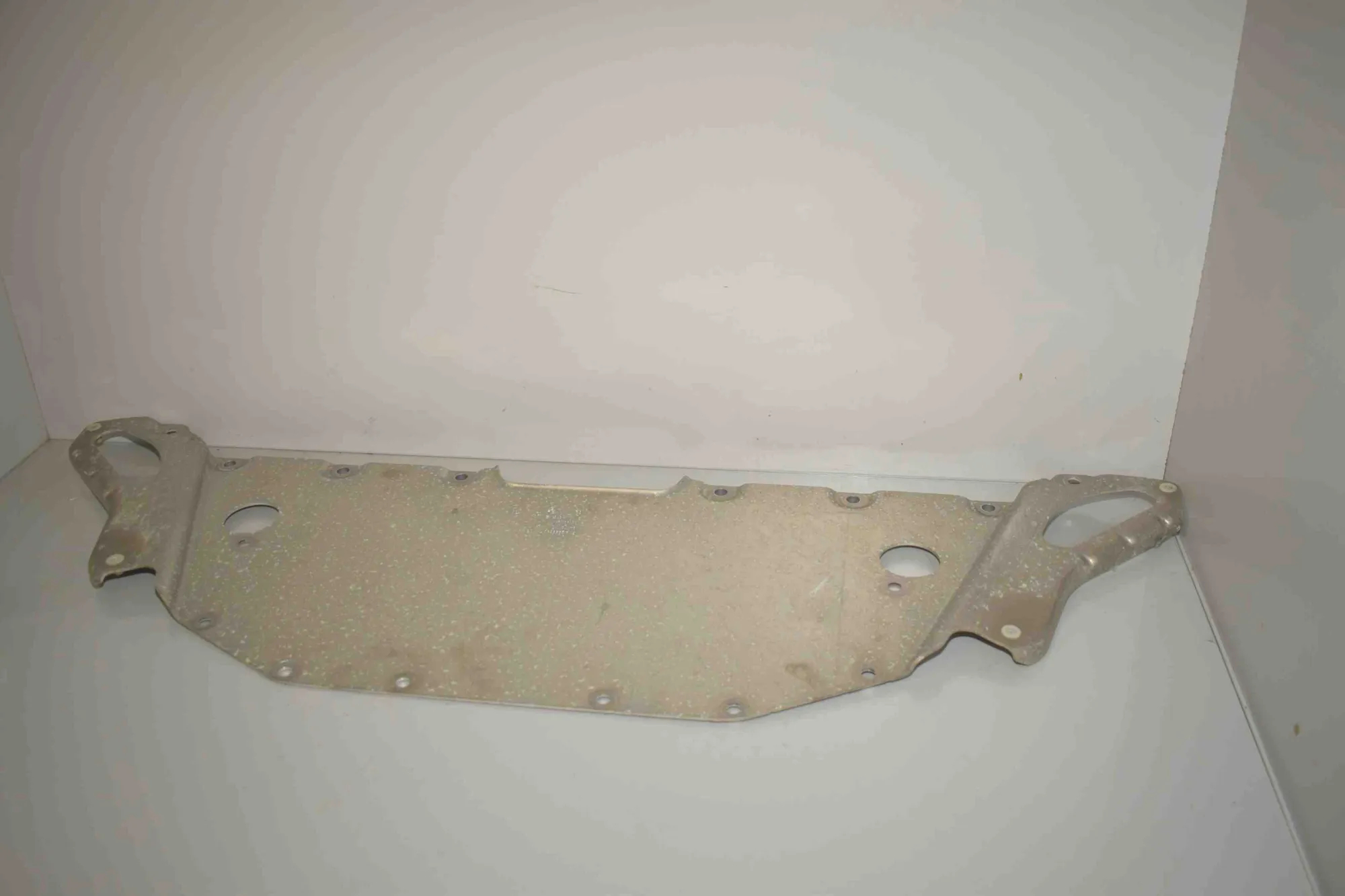 Engine Cover – OEM 6858282 · BMW i3 (I01) BMW i3 (I01) Hybrid 2014