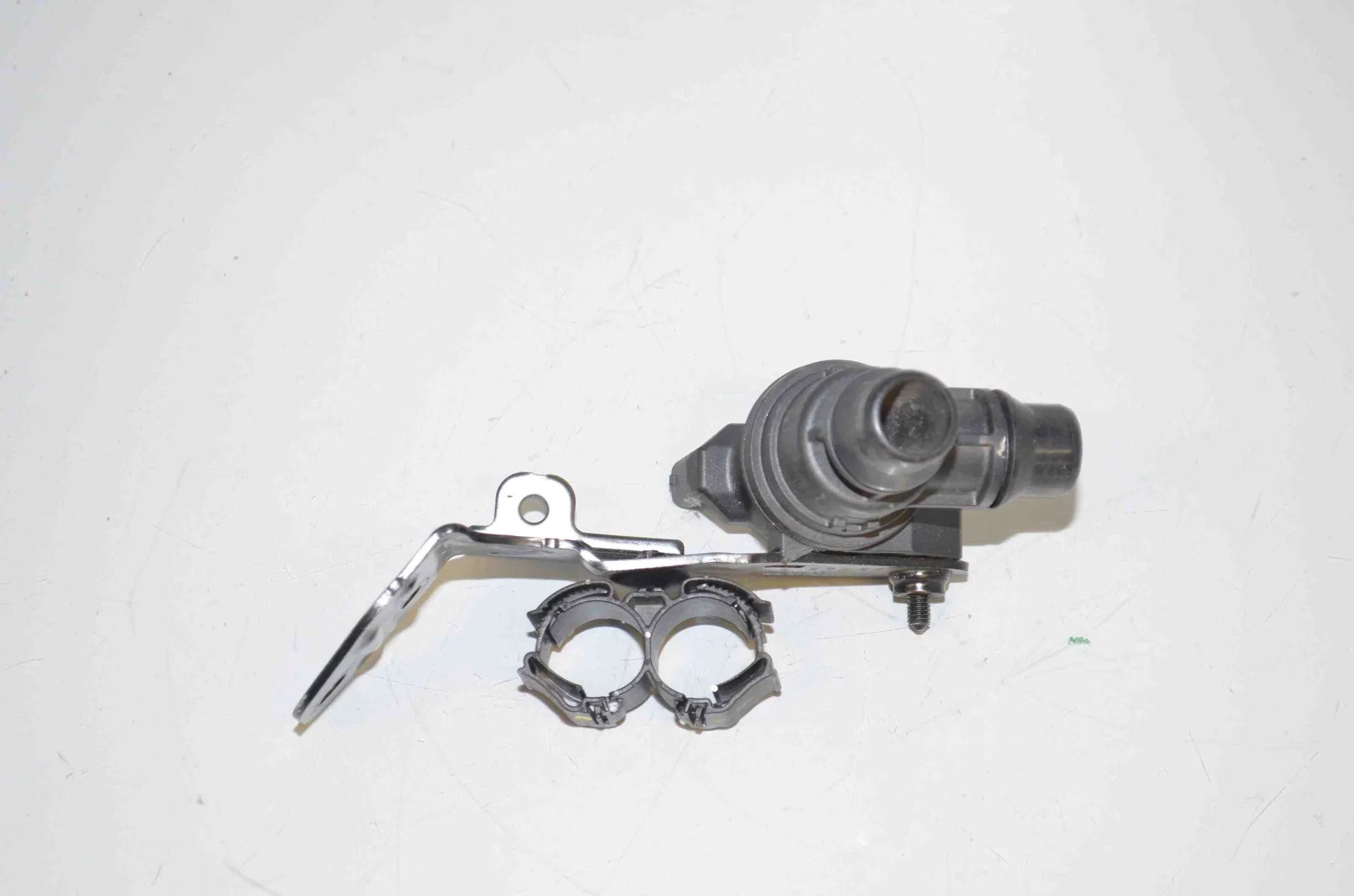 Auxiliary Water Pump – OEM 9896407 · BMW i4 (G26) BMW i4 (G26) M50 2022 – 2