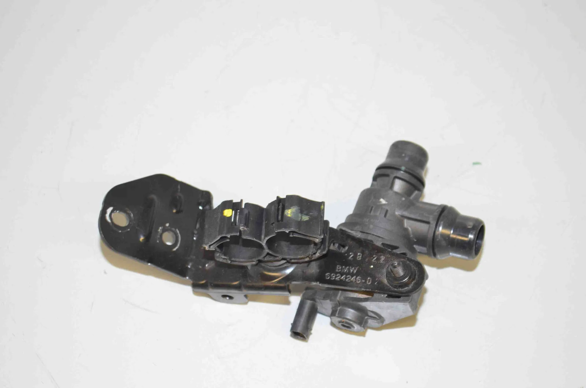Auxiliary Water Pump – OEM 9896407 · BMW i4 (G26) BMW i4 (G26) M50 2022 – 3