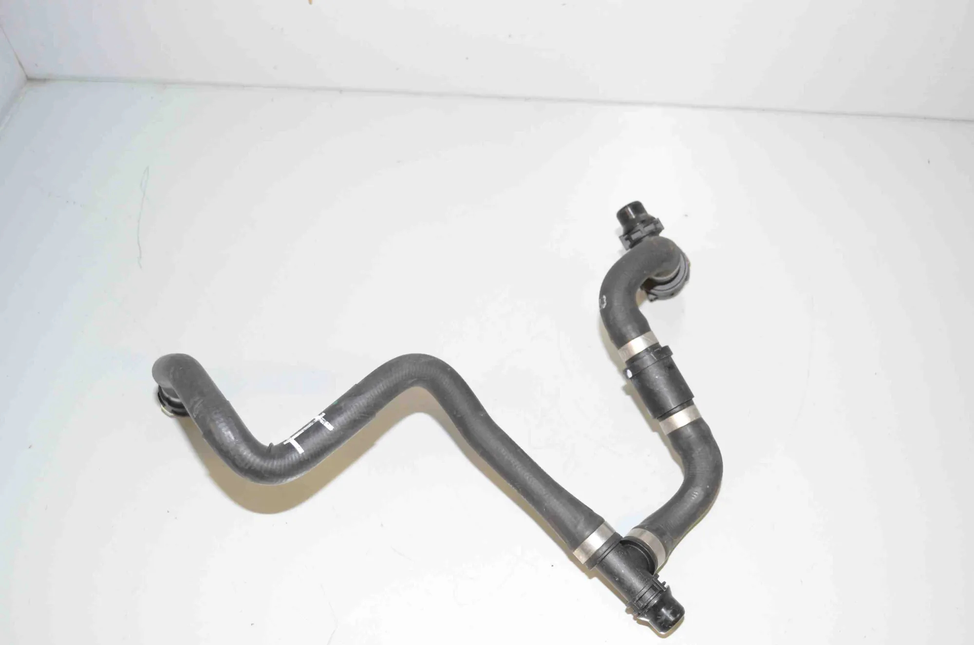 Coolant Hose Pipe – OEM 8475128 · BMW iX (I20) BMW iX (I20) xDrive 40 2022 – 2